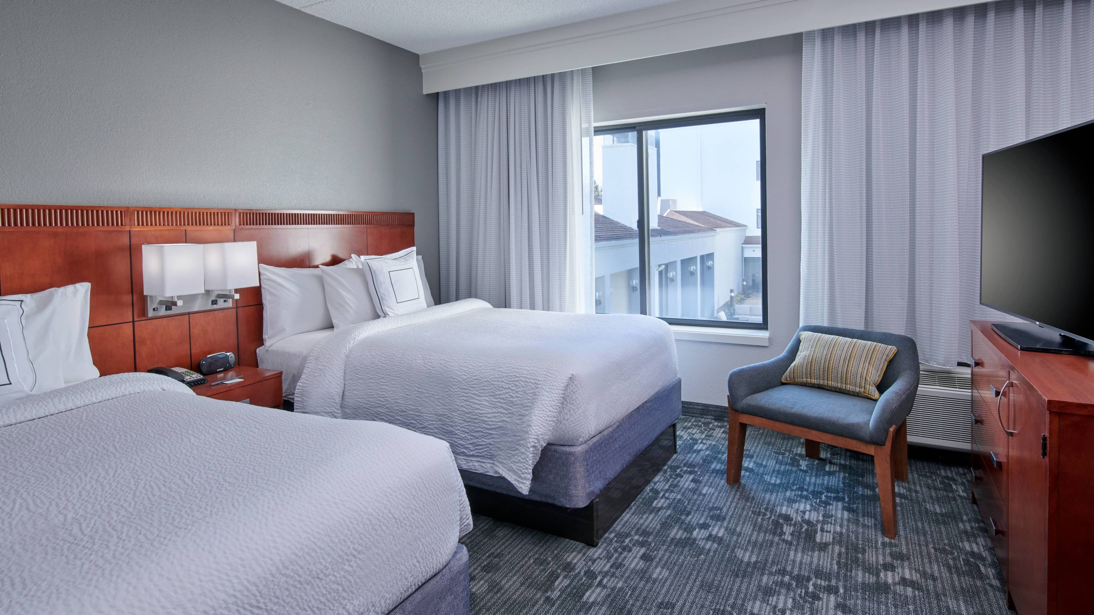 Courtyard Indianapolis Castleton - Image 2