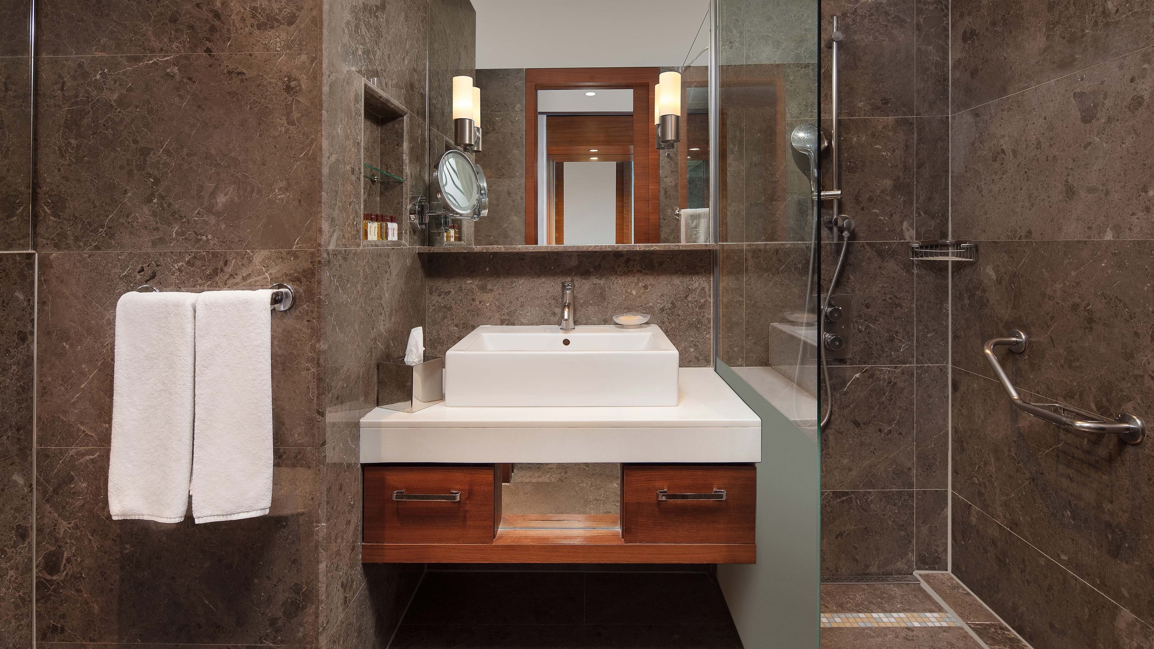 Sheraton Istanbul Ataköy Hotel - Image 5