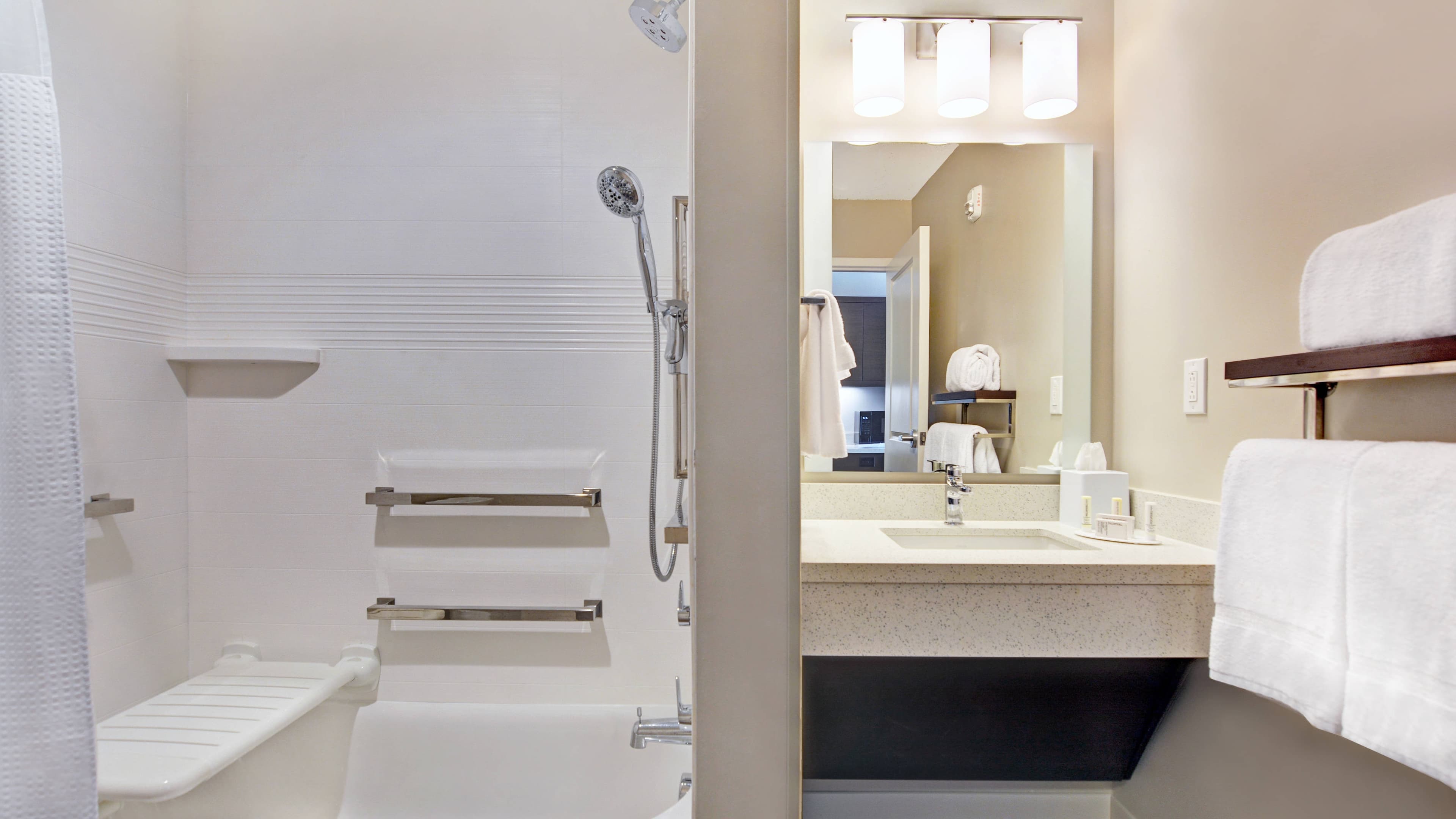 Studio King - Image 7