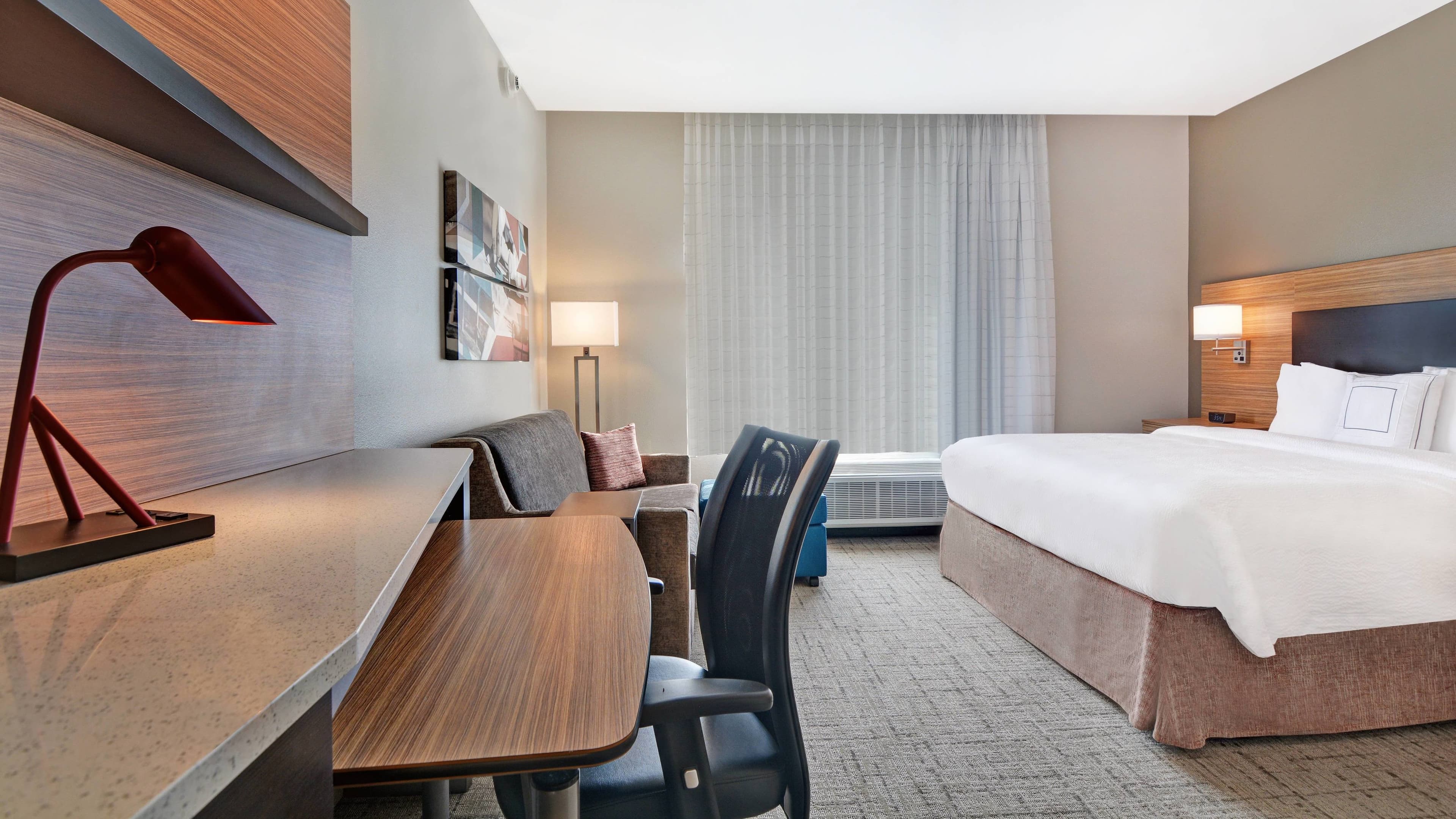 Studio King - Image 1