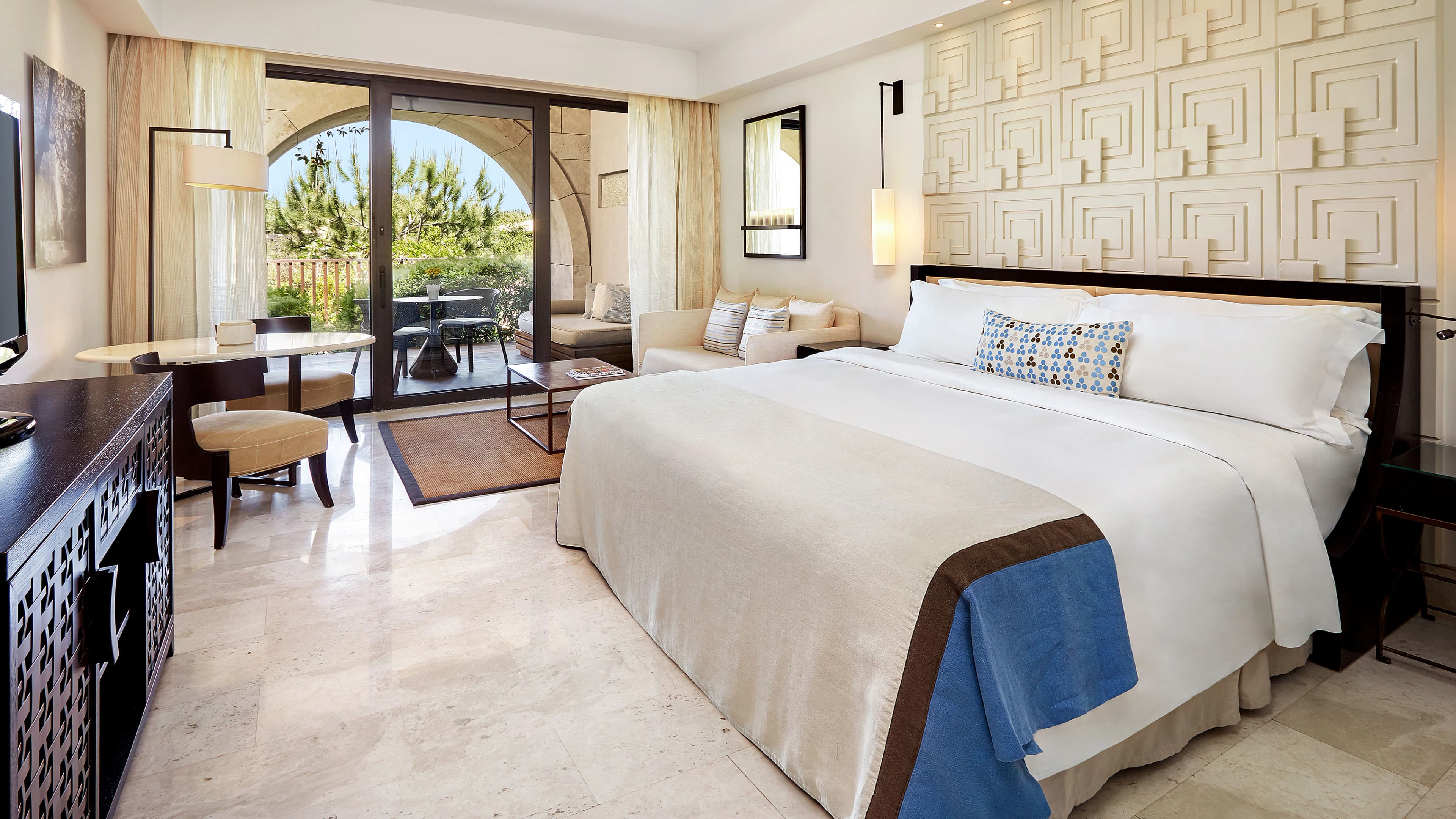 The Romanos, a Luxury Collection Resort, Costa Navarino - Image 3
