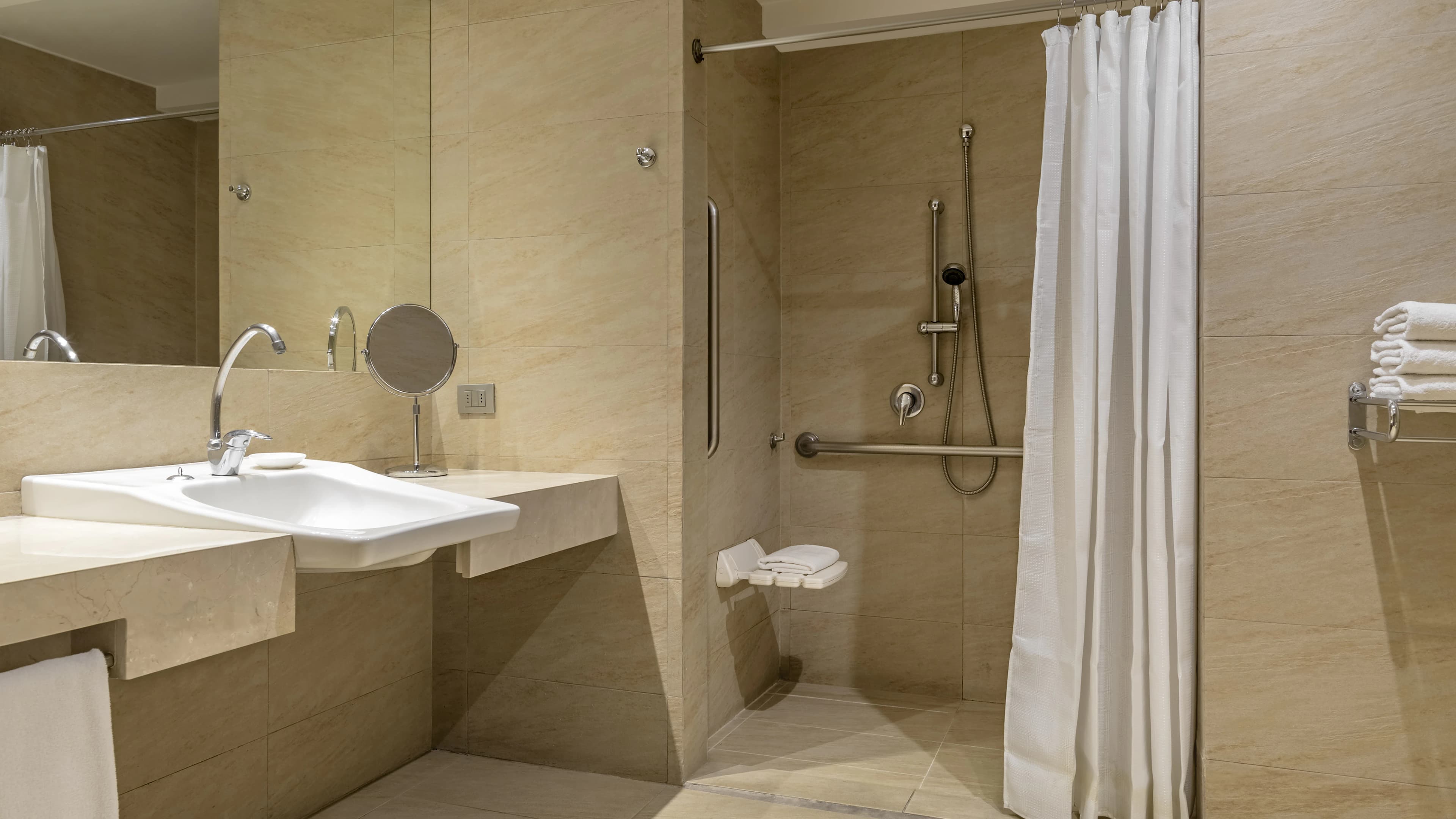 Sheraton Miramar Hotel & Convention Center - Image 5