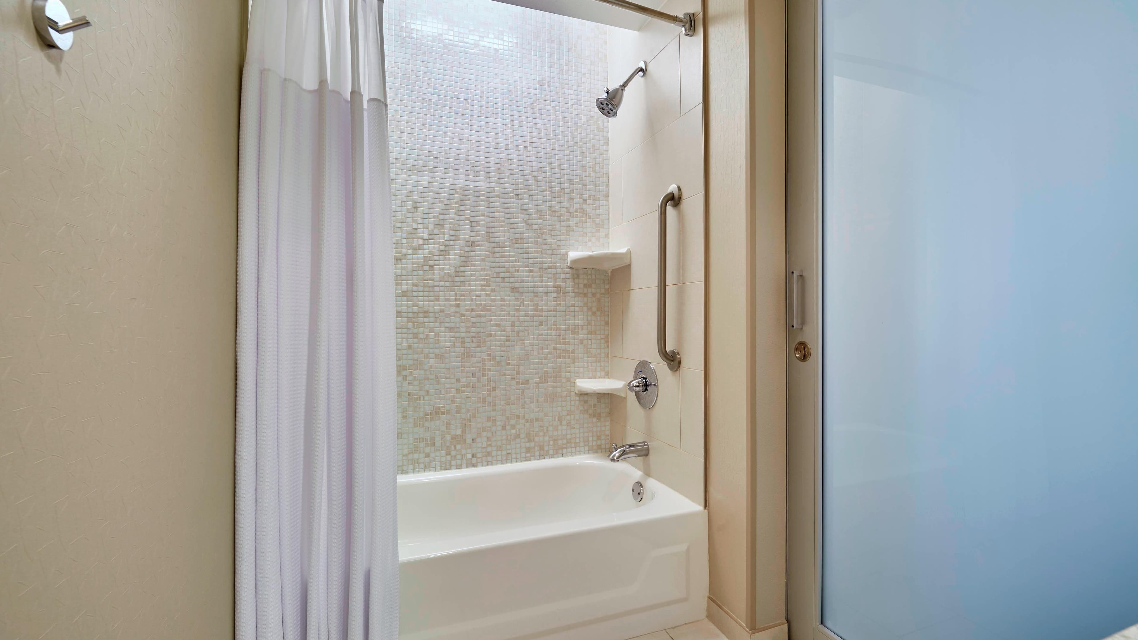 King Suite w/Trundle Bed - Image 9