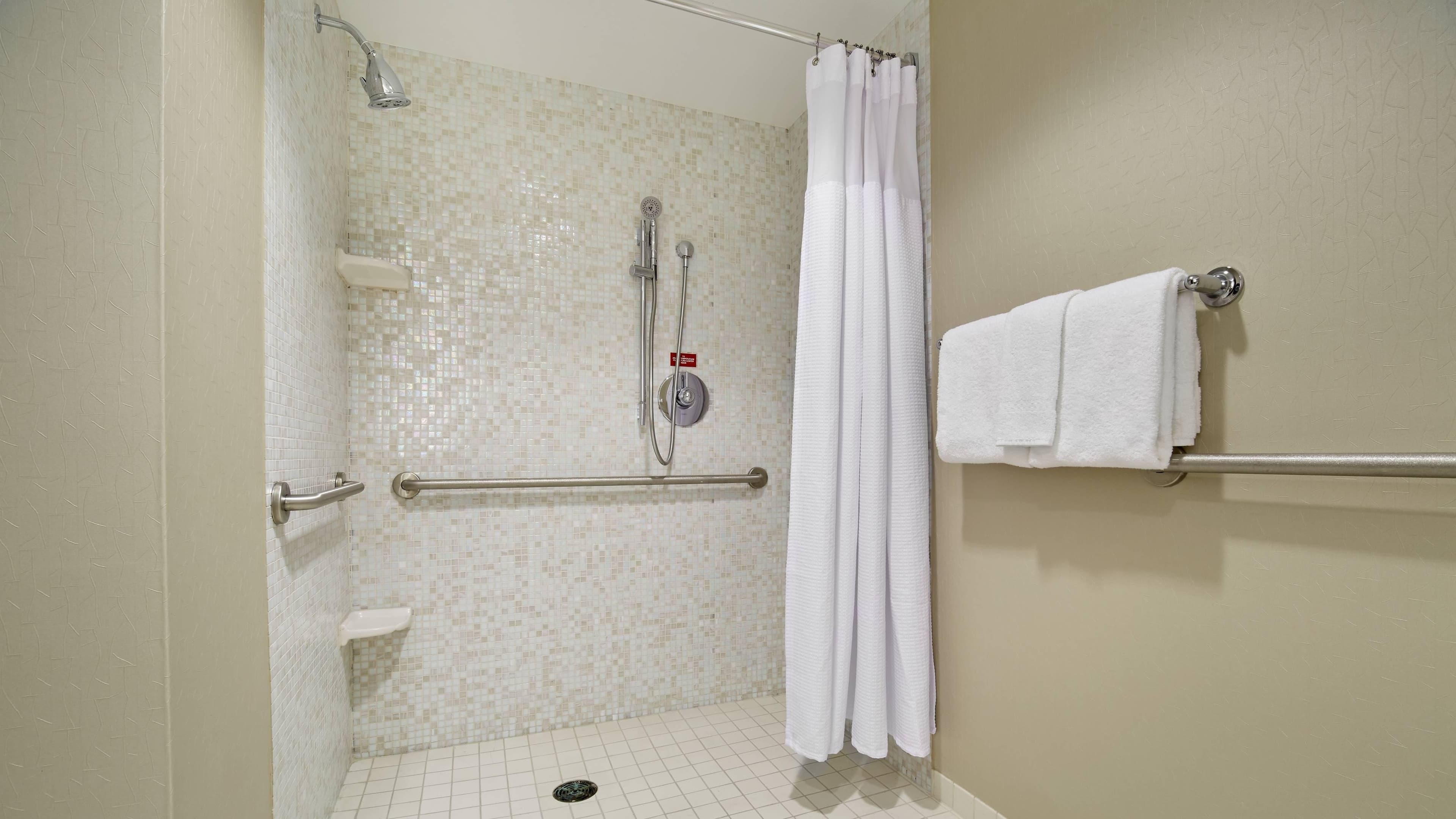 King Suite w/Trundle Bed - Image 12
