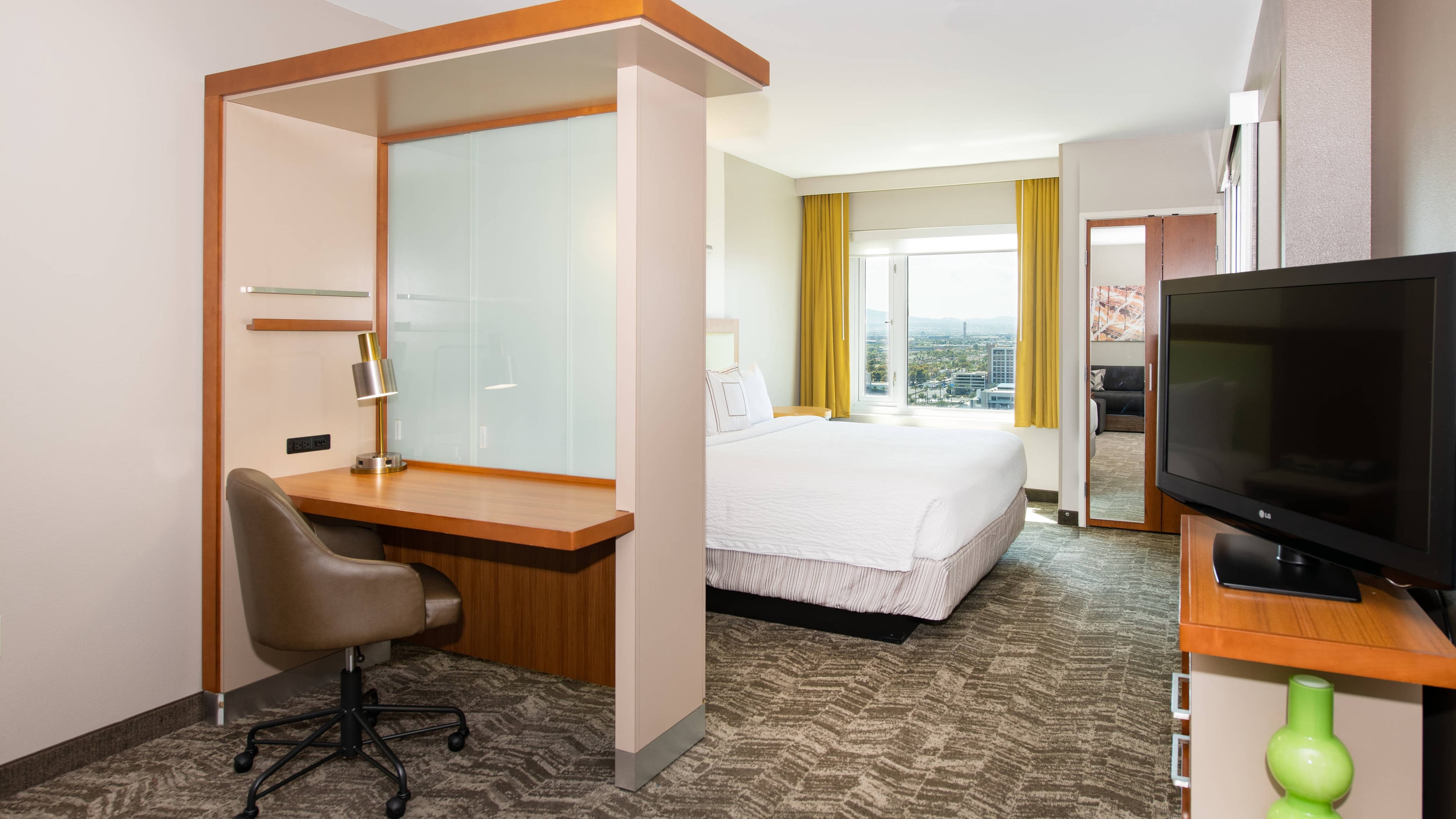 King Suite w/Trundle Bed - Image 6