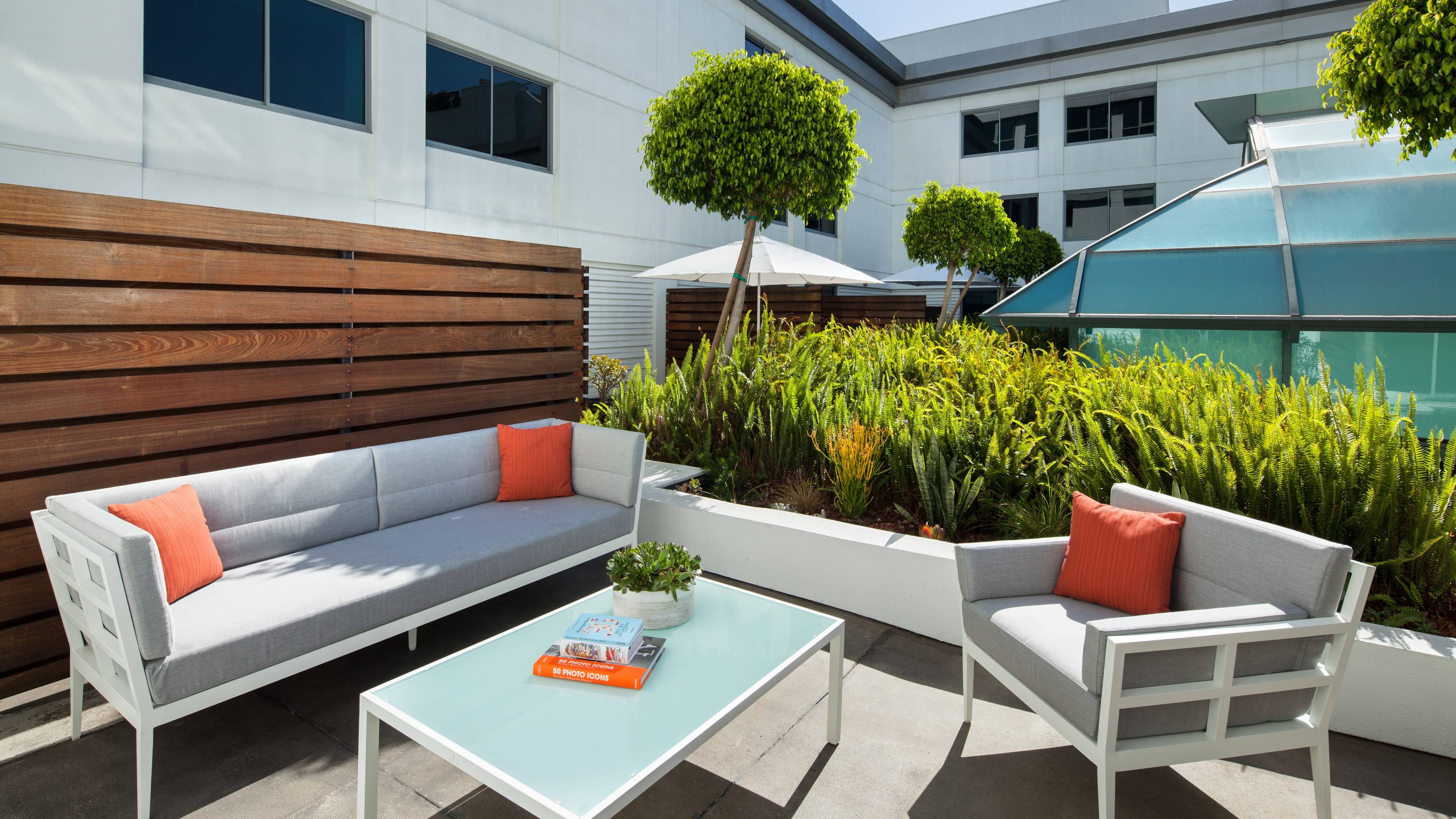 SLS Hotel, a Luxury Collection Hotel, Beverly Hills - Image 3