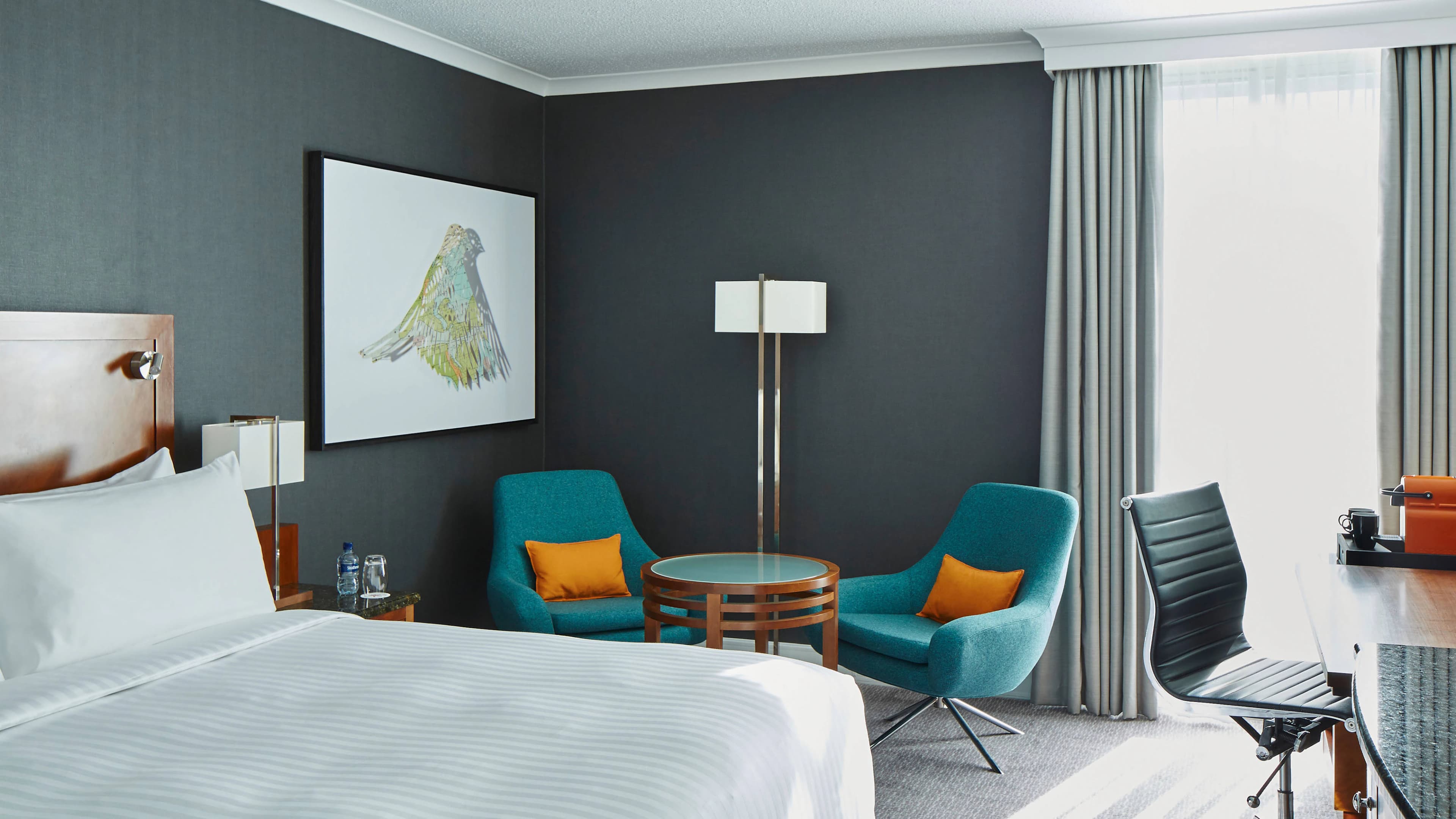 Deluxe Room - Image 7