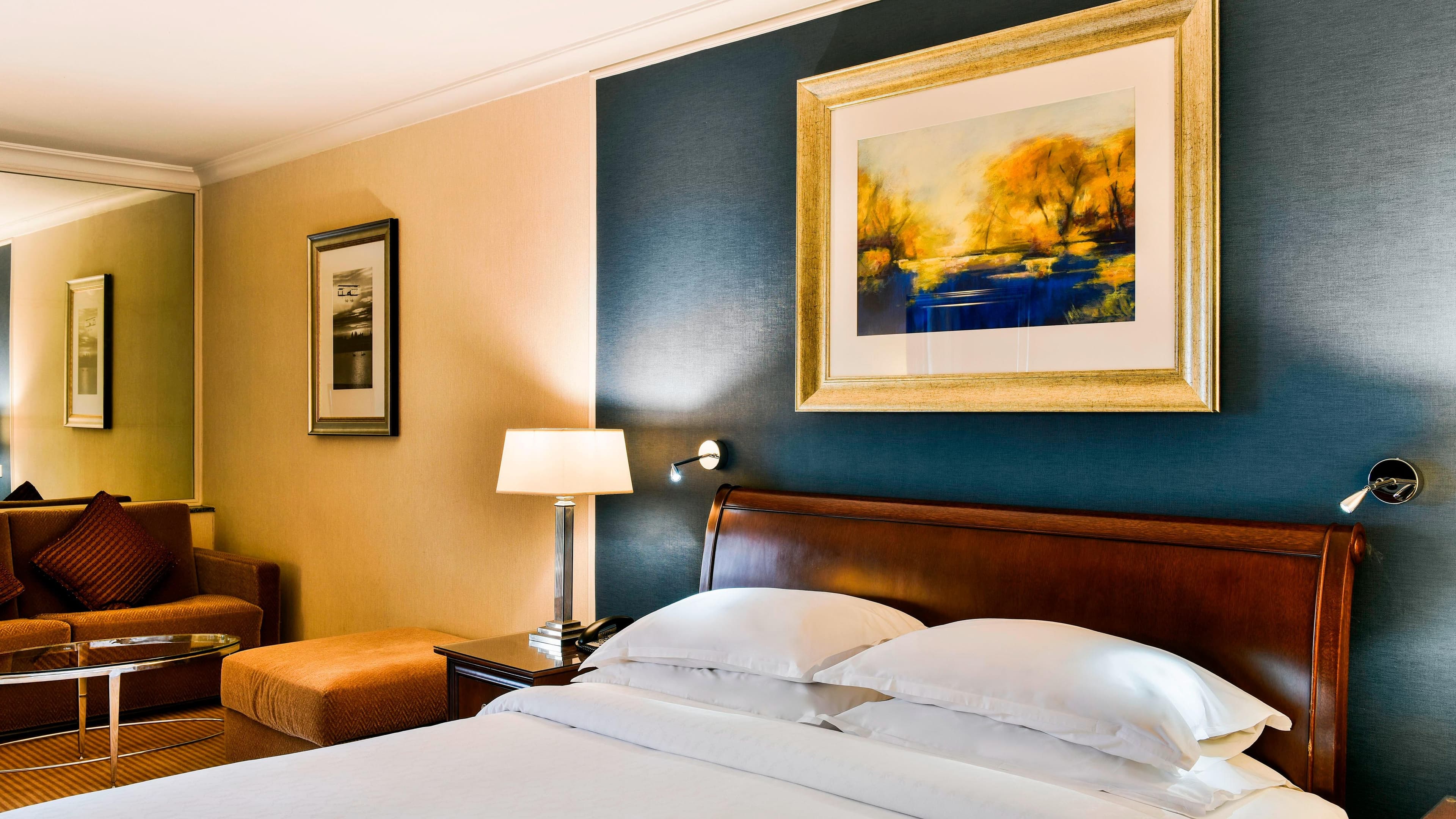 Sheraton Skyline Hotel London Heathrow - Image 3