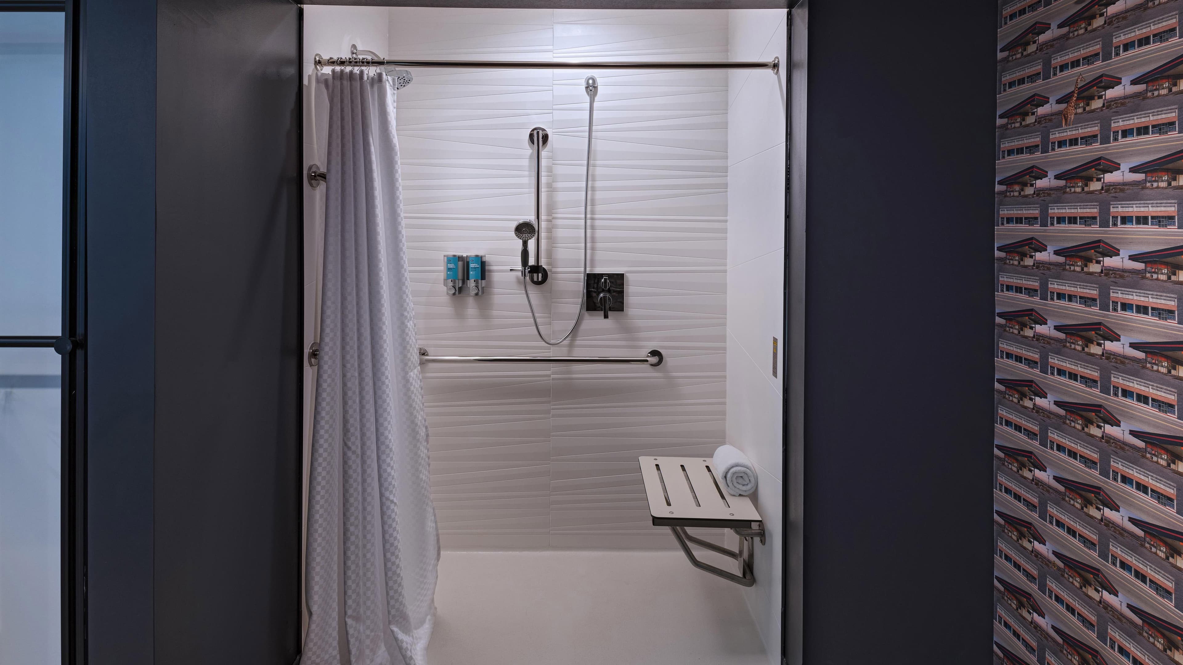 Aloft - Image 3