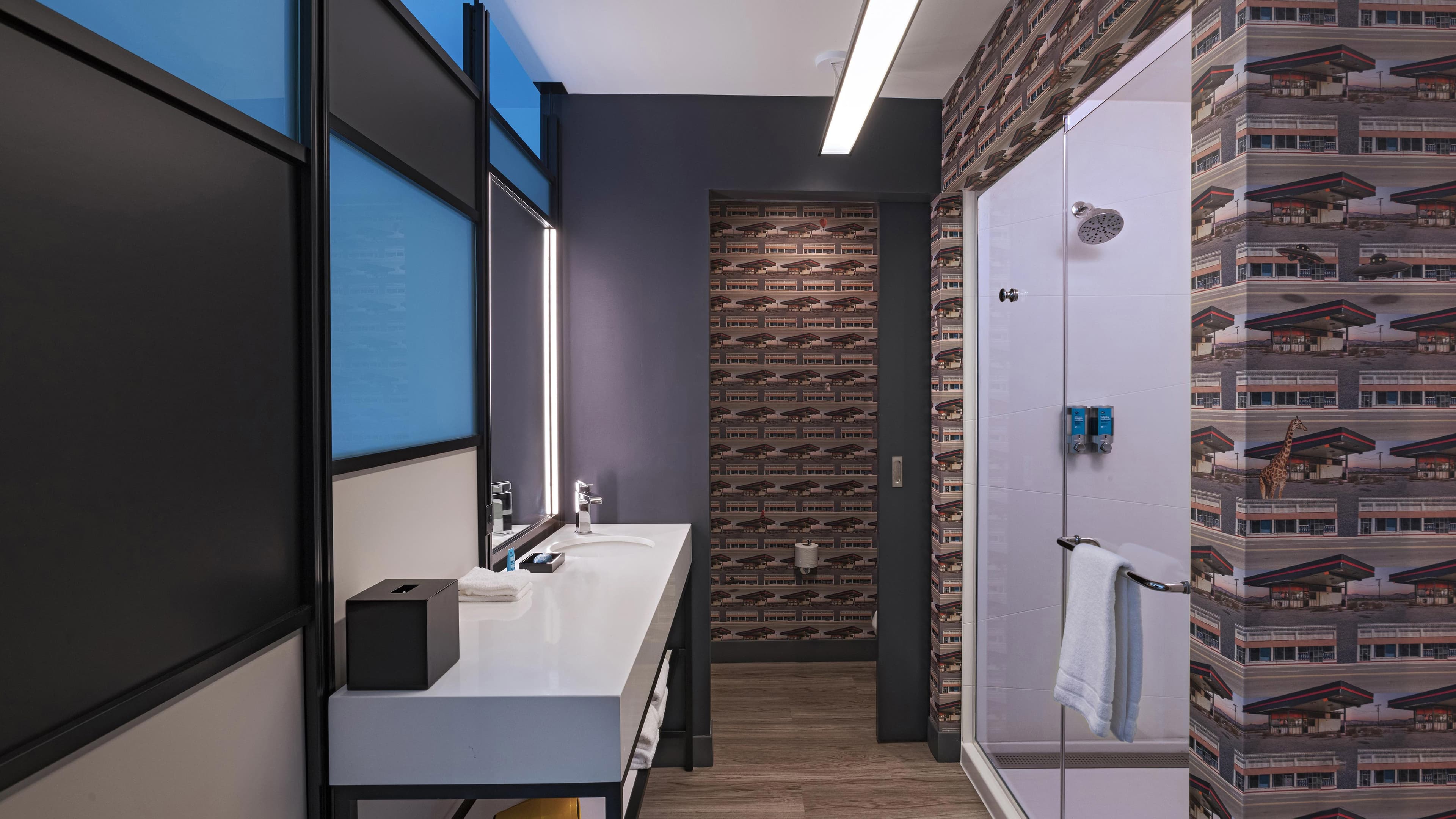 Aloft - Image 2