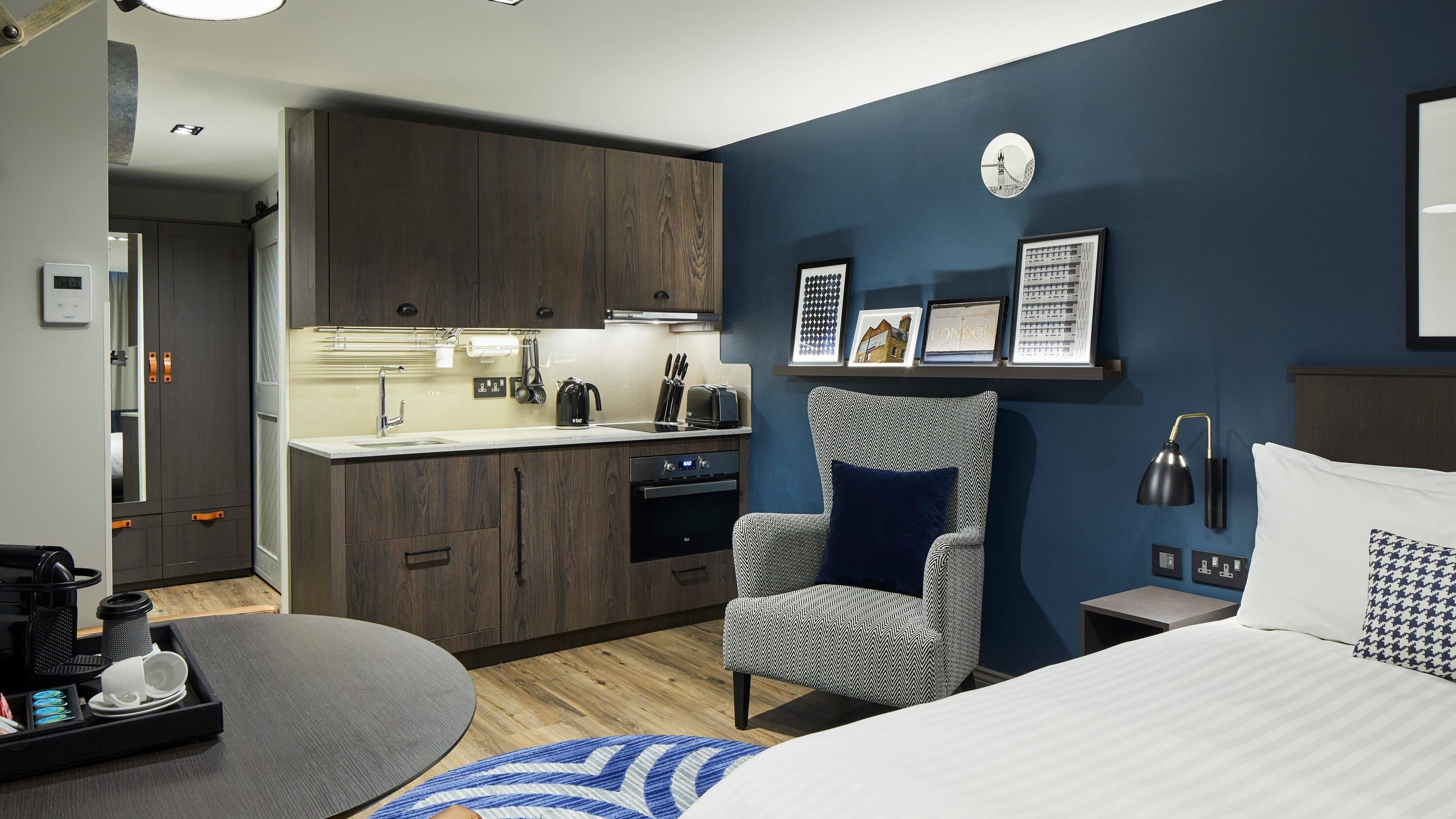 Studio Suite - Image 2