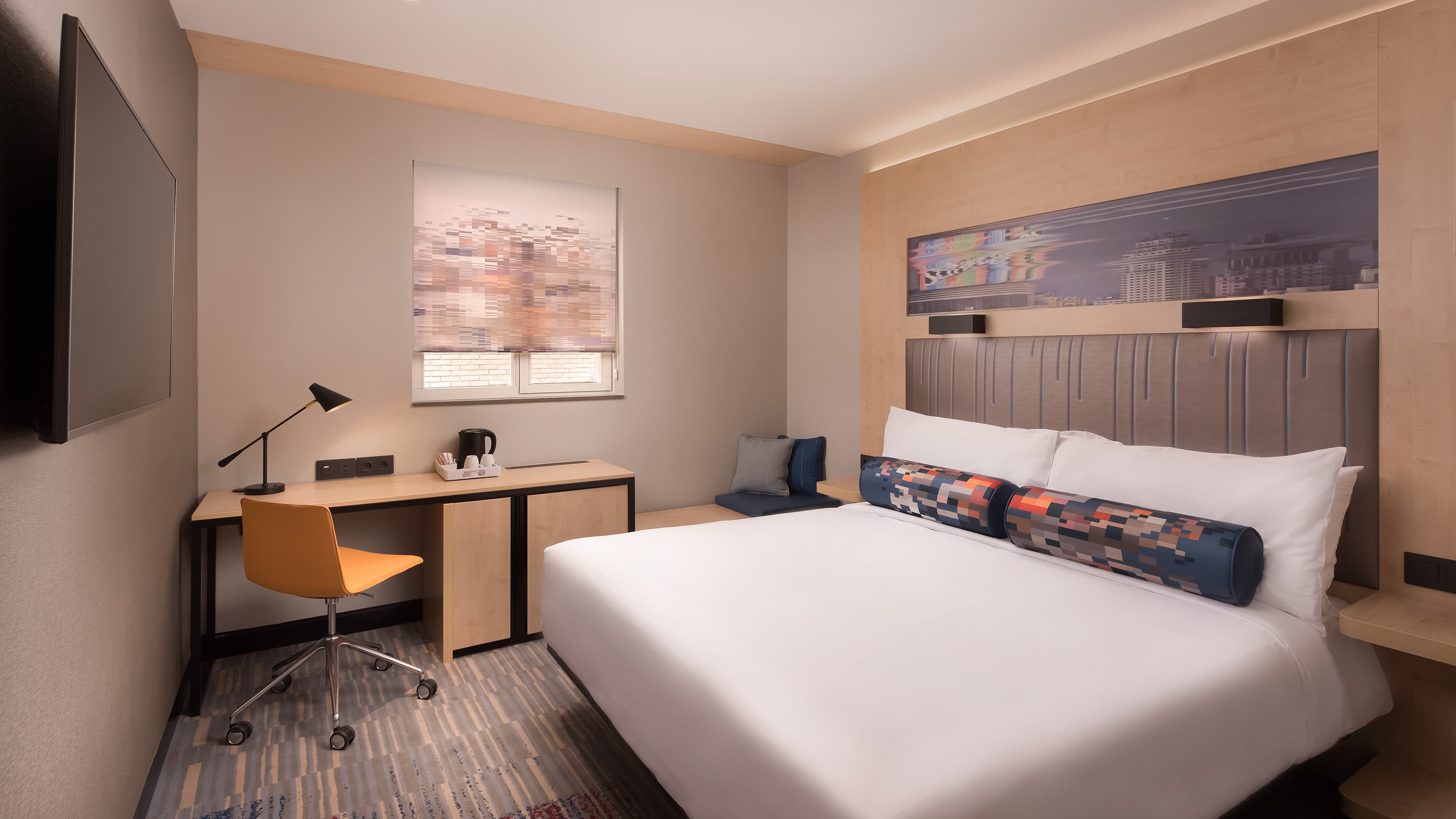 Aloft - Image 1