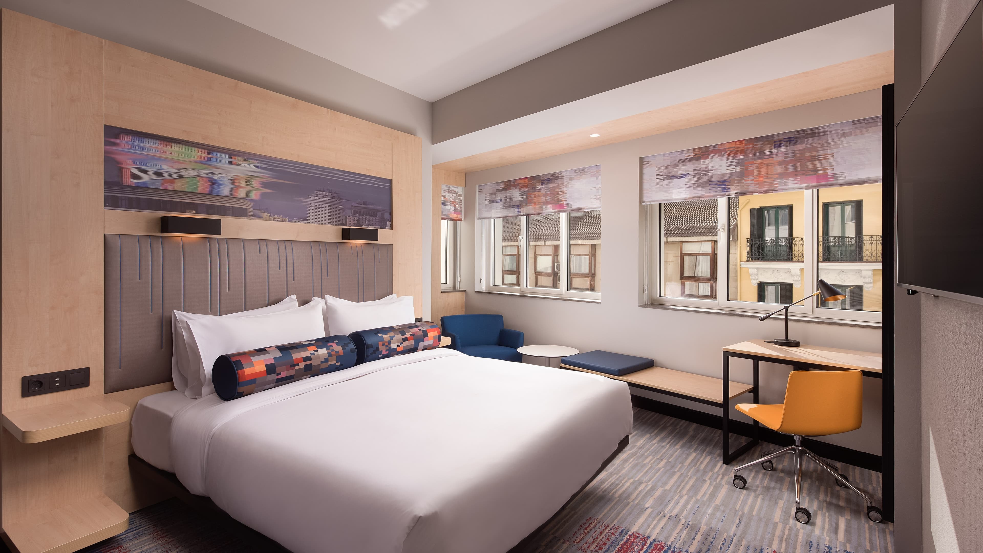 Aloft - Image 2