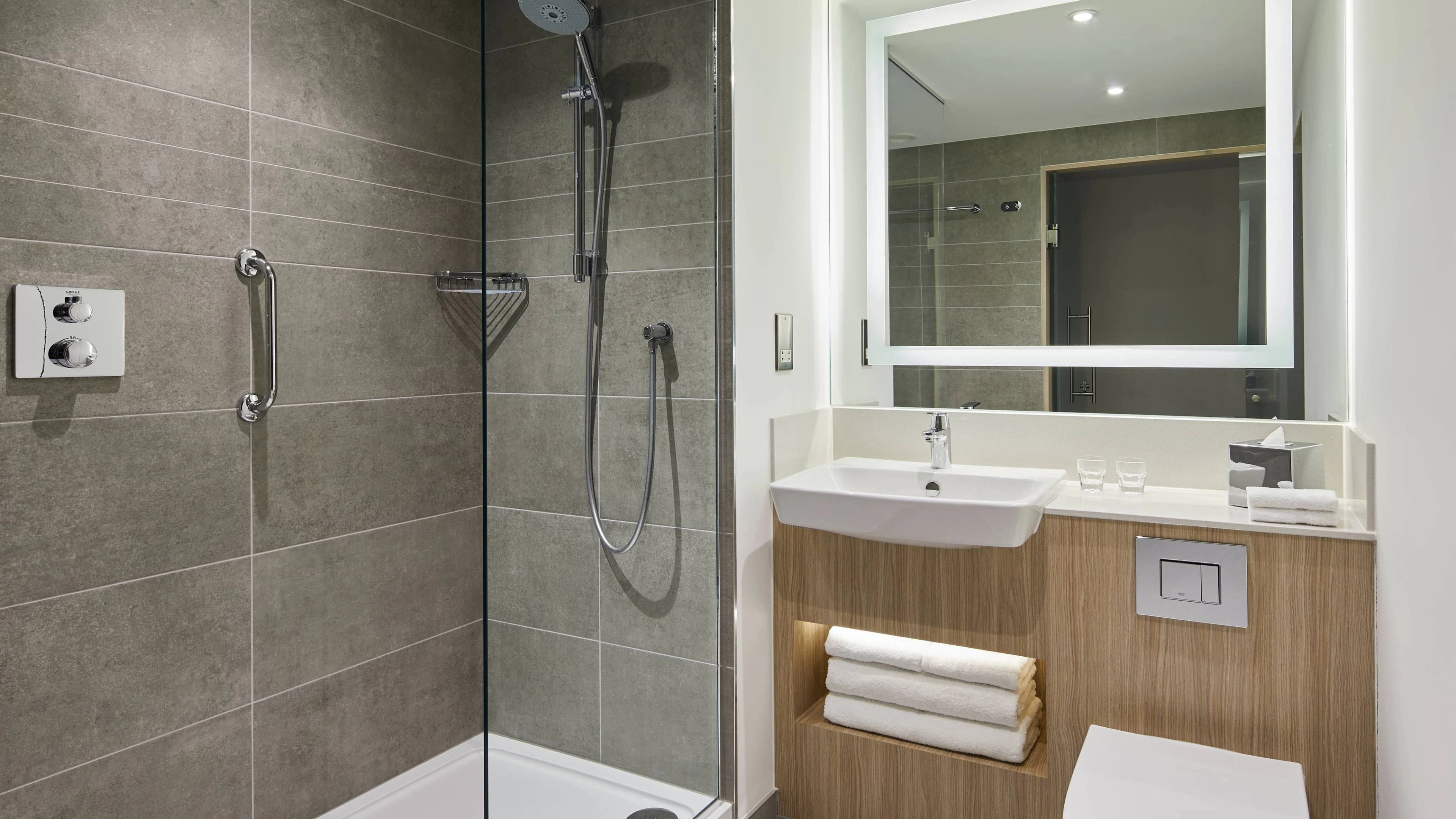 Standard - Image 6