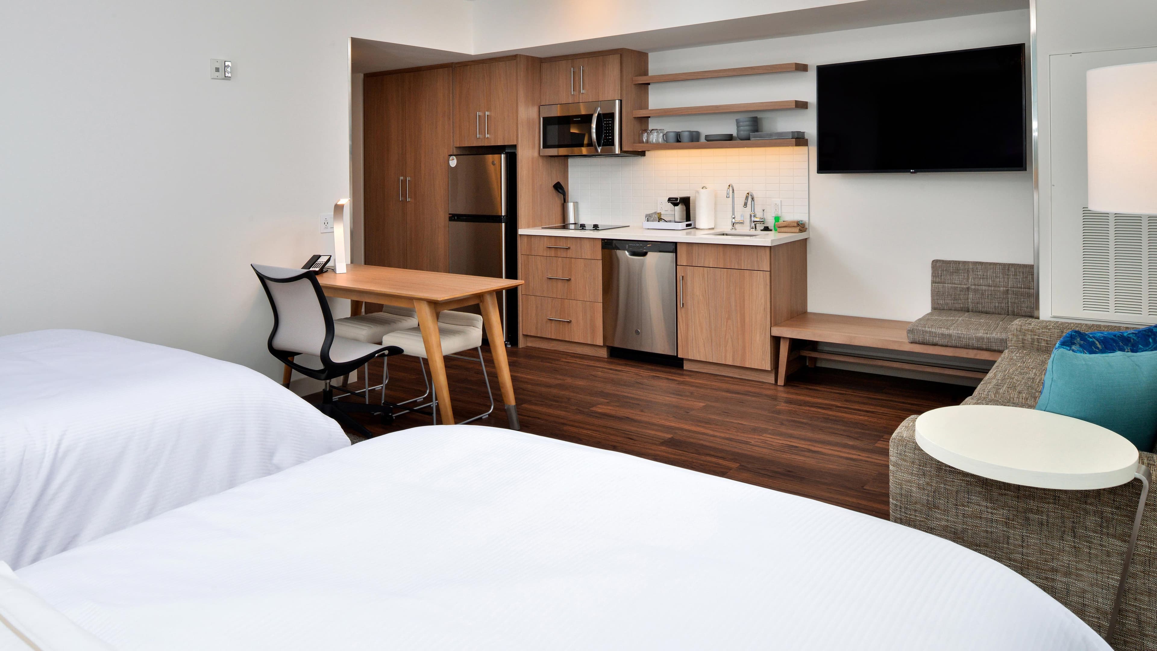 Element Overland Park - Image 4