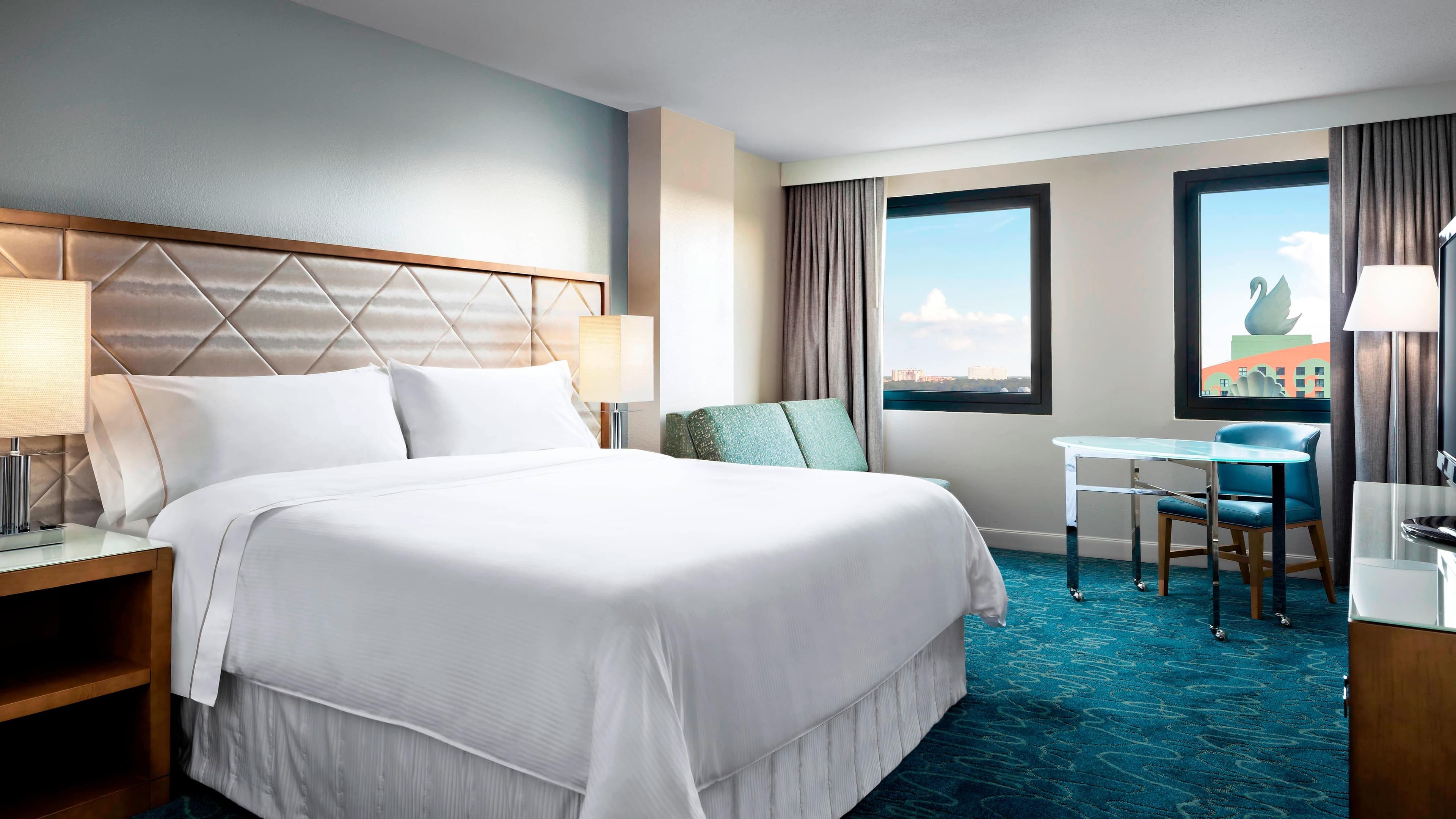 Walt Disney World Dolphin - Image 5