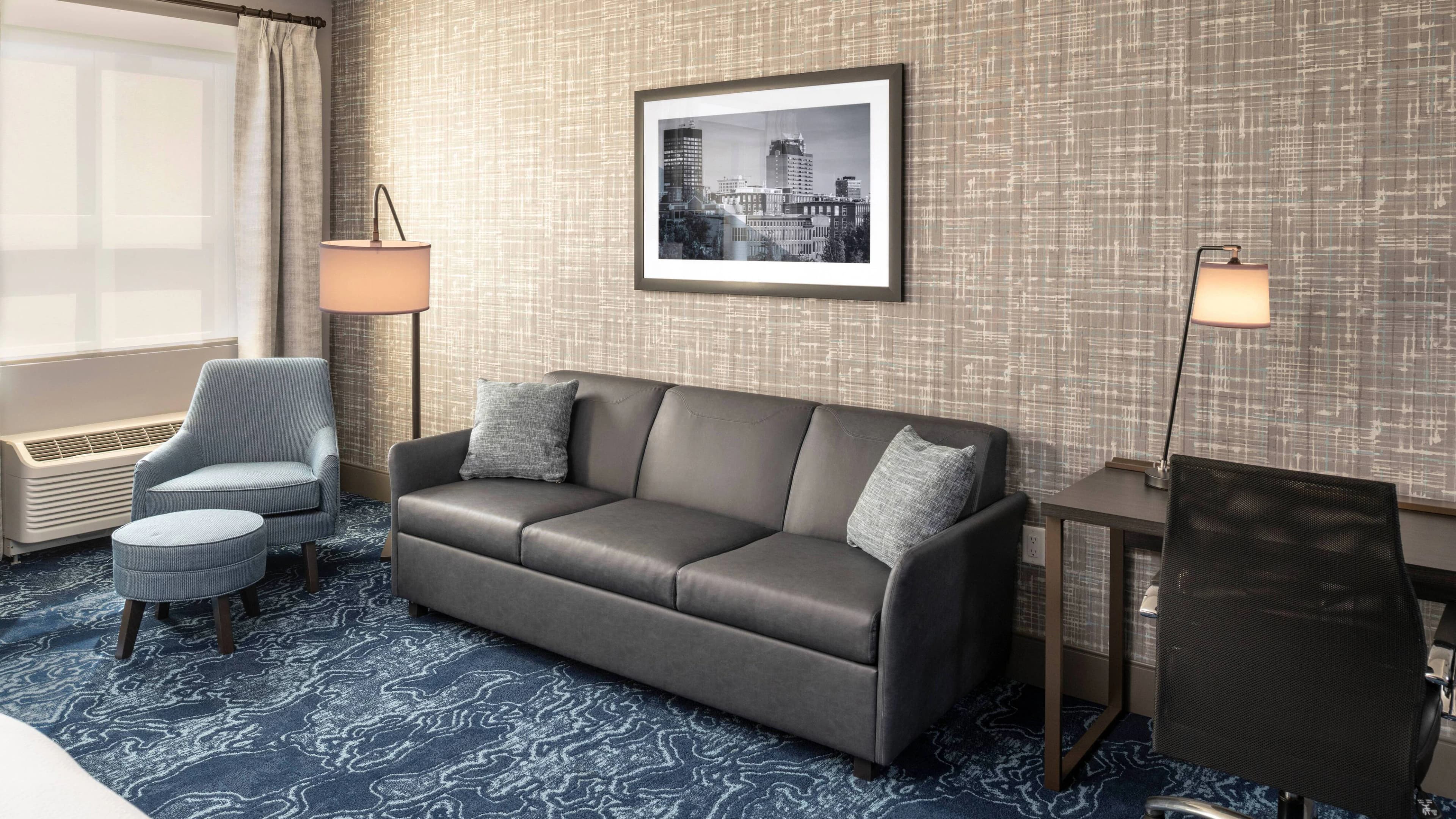 Residence Inn Manchester Downtown - Image 2