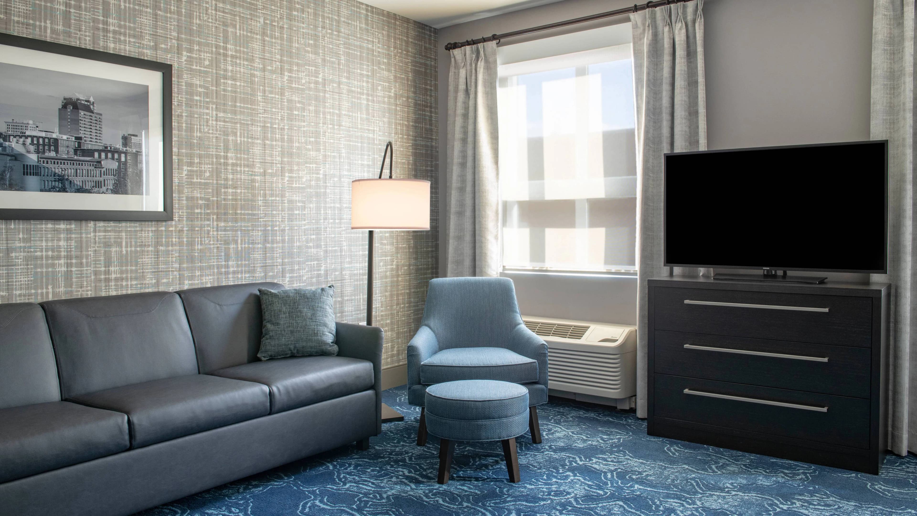 Residence Inn Manchester Downtown - Image 3