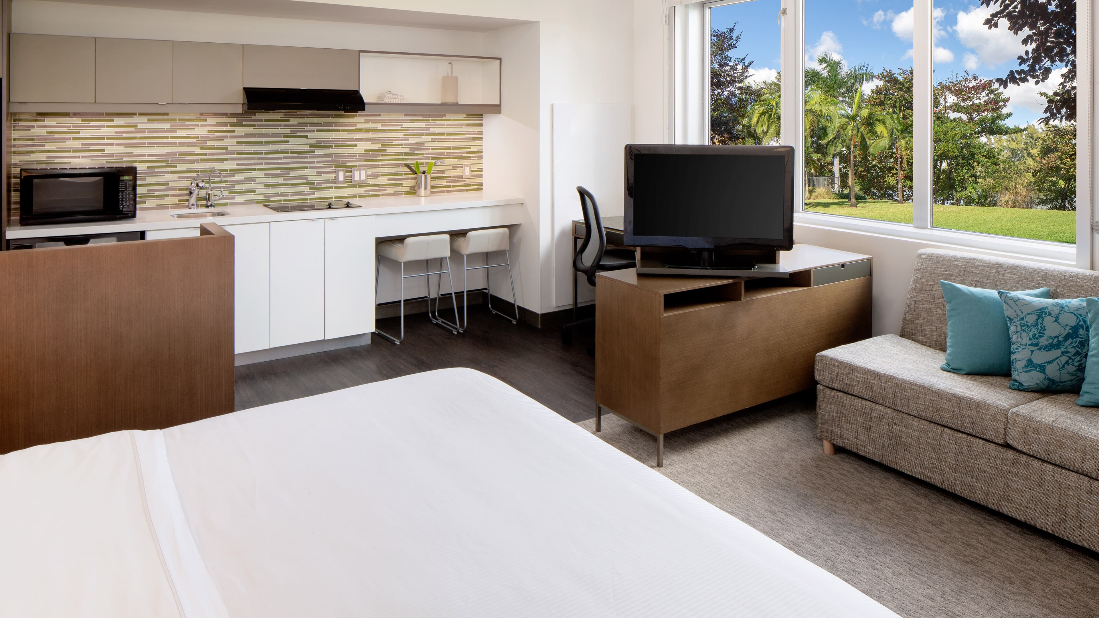 Element Miami International Airport - Image 5