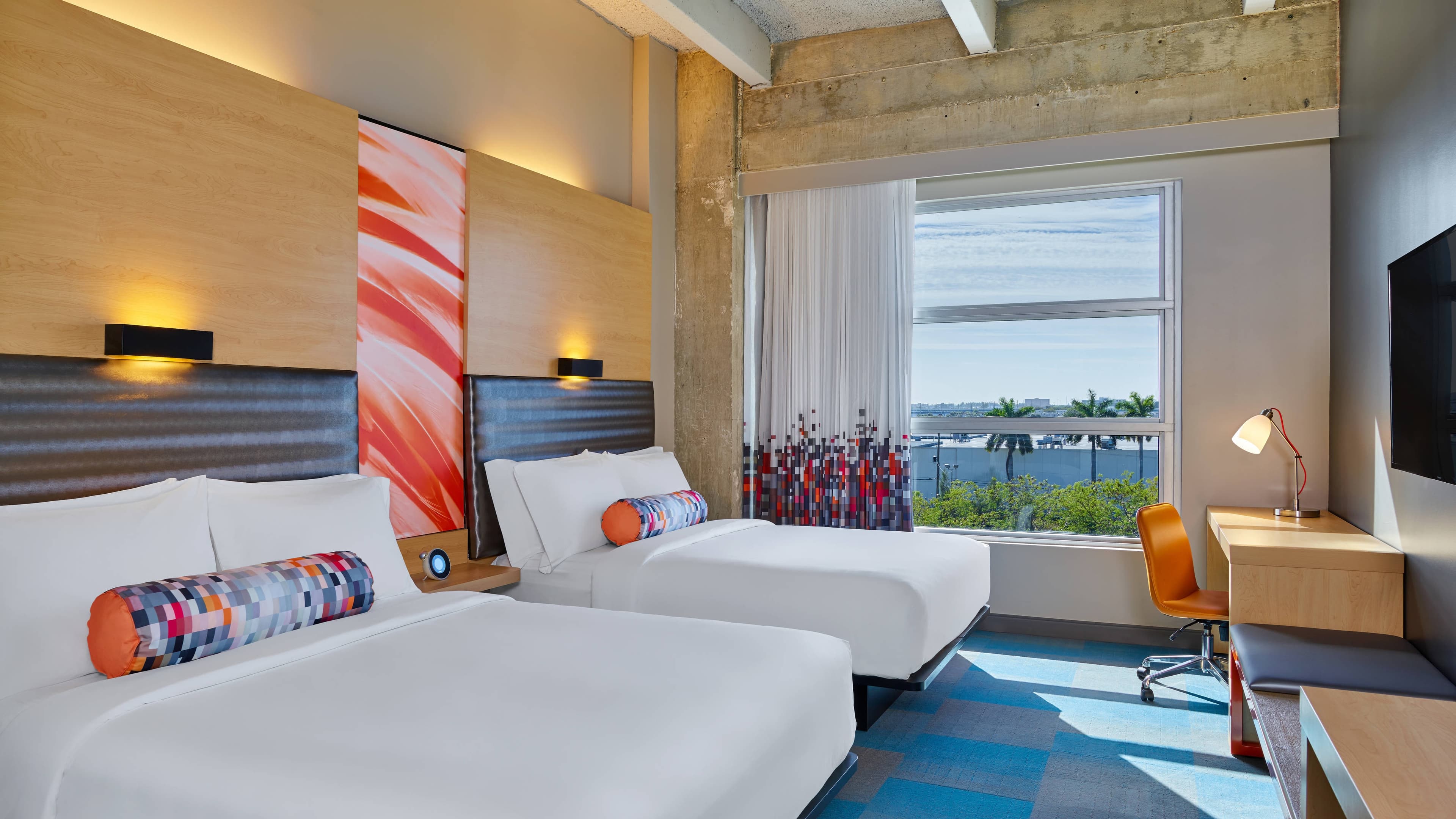 Aloft Miami Airport - Image 5