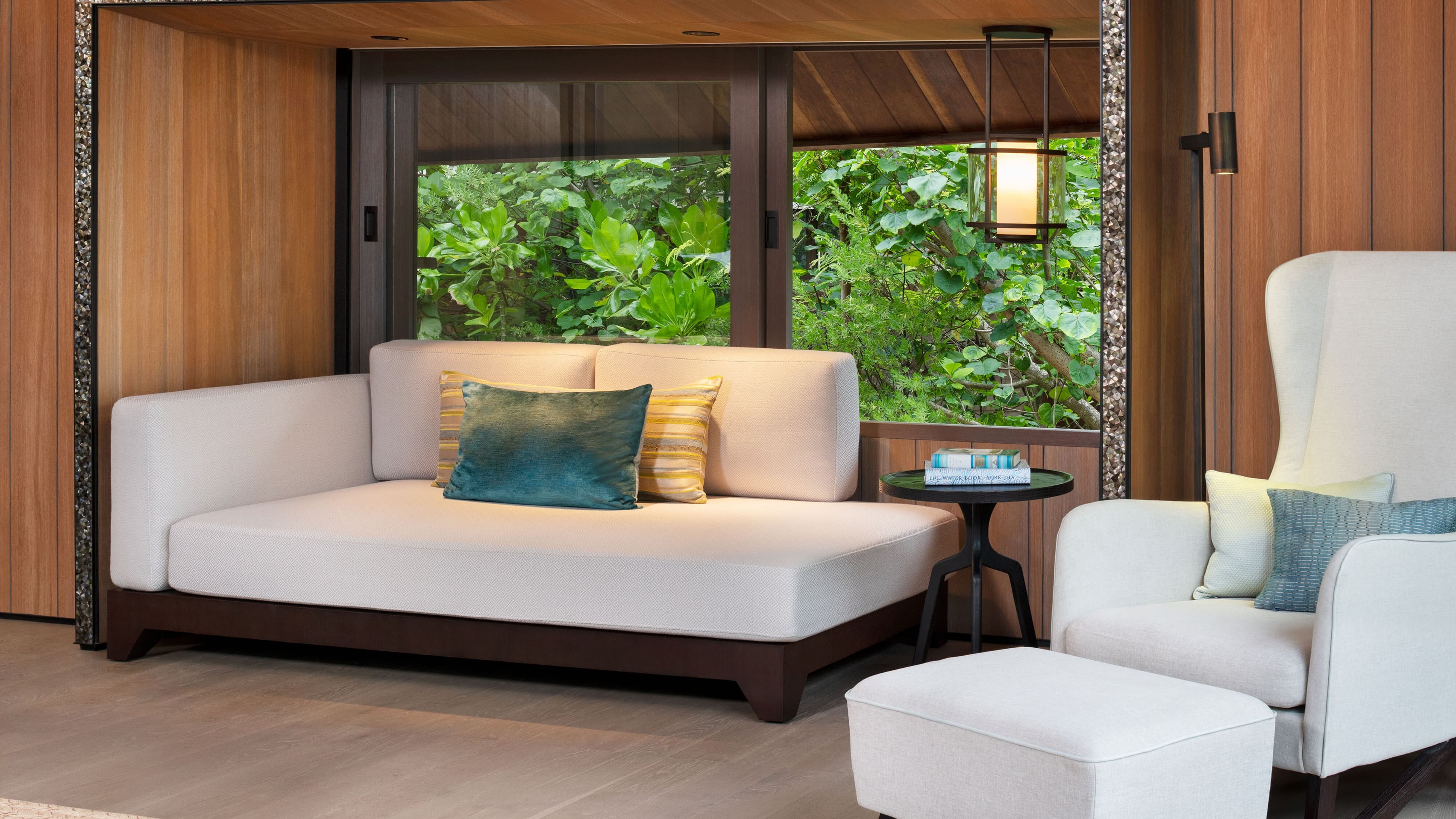 Garden Villa with Pool - Image 4