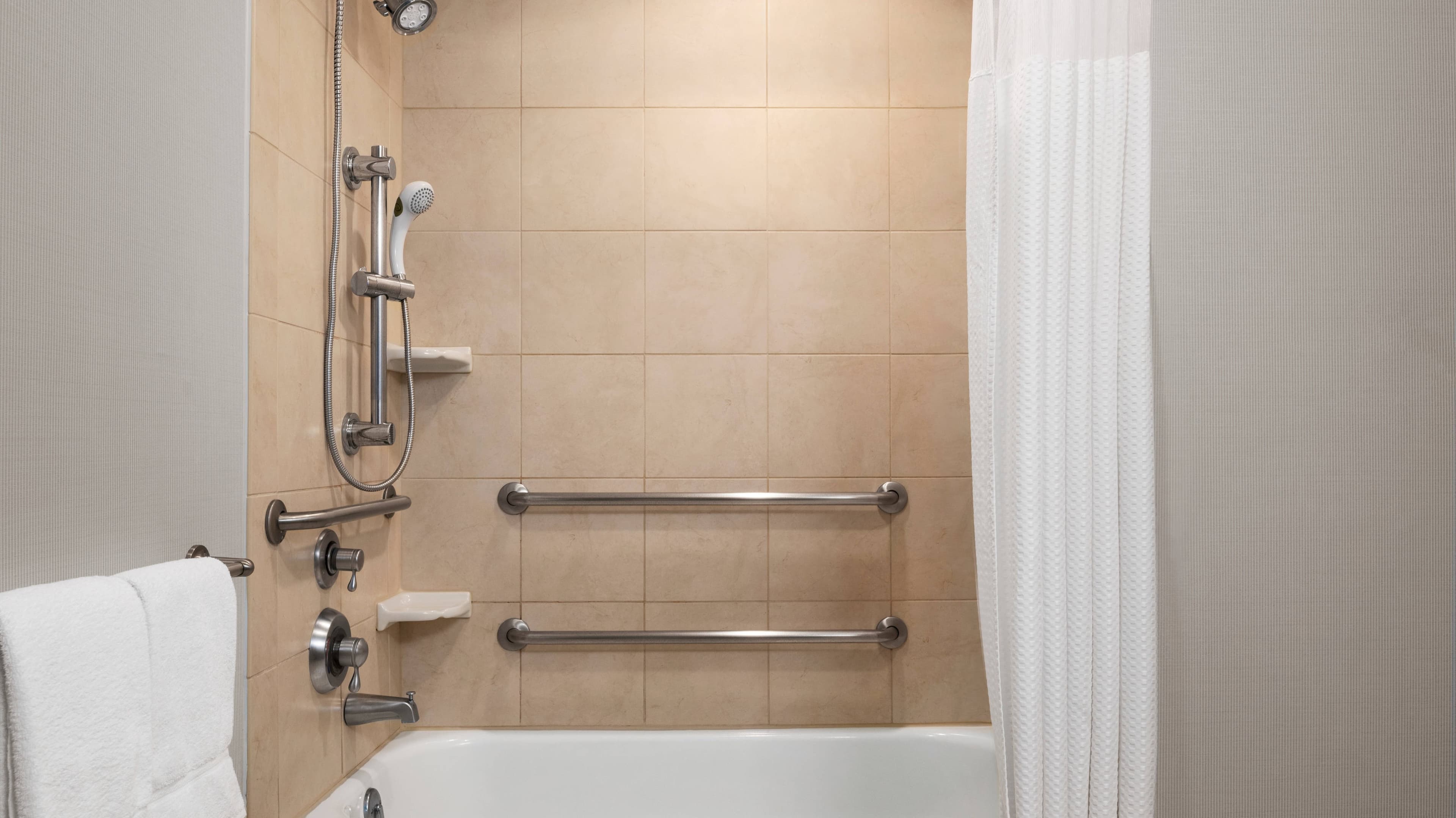 Newly Renovated - Image 8