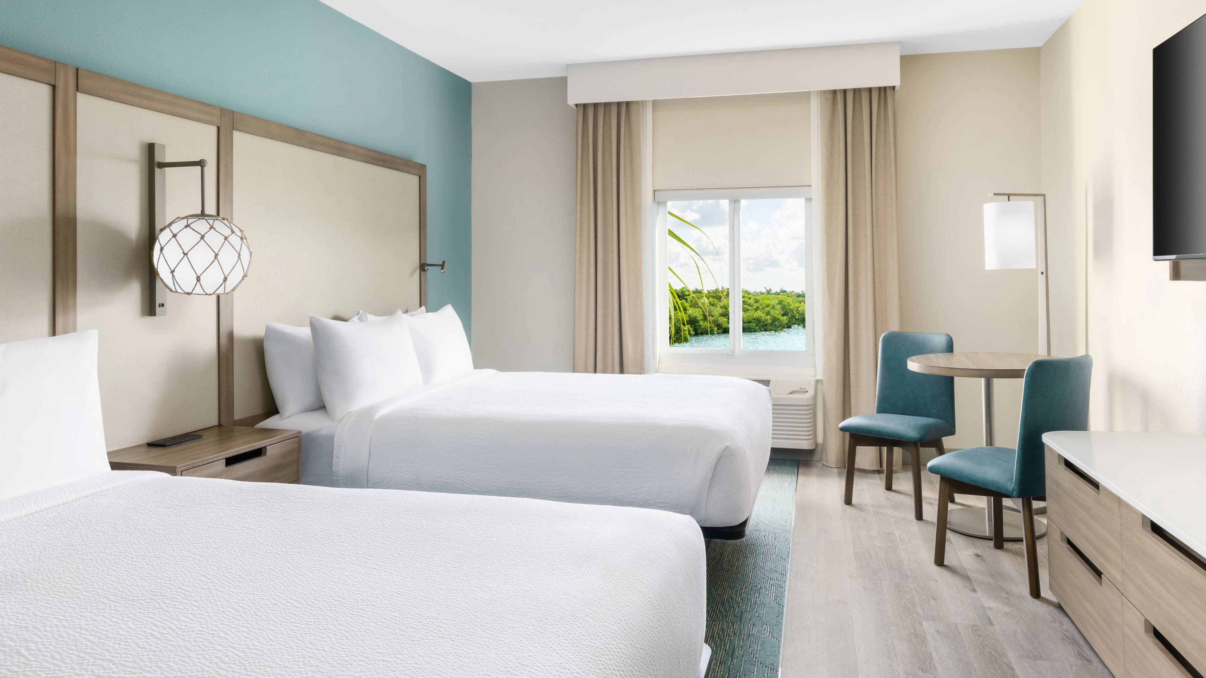 Fairfield Inn & Suites Marathon Florida Keys - Image 2