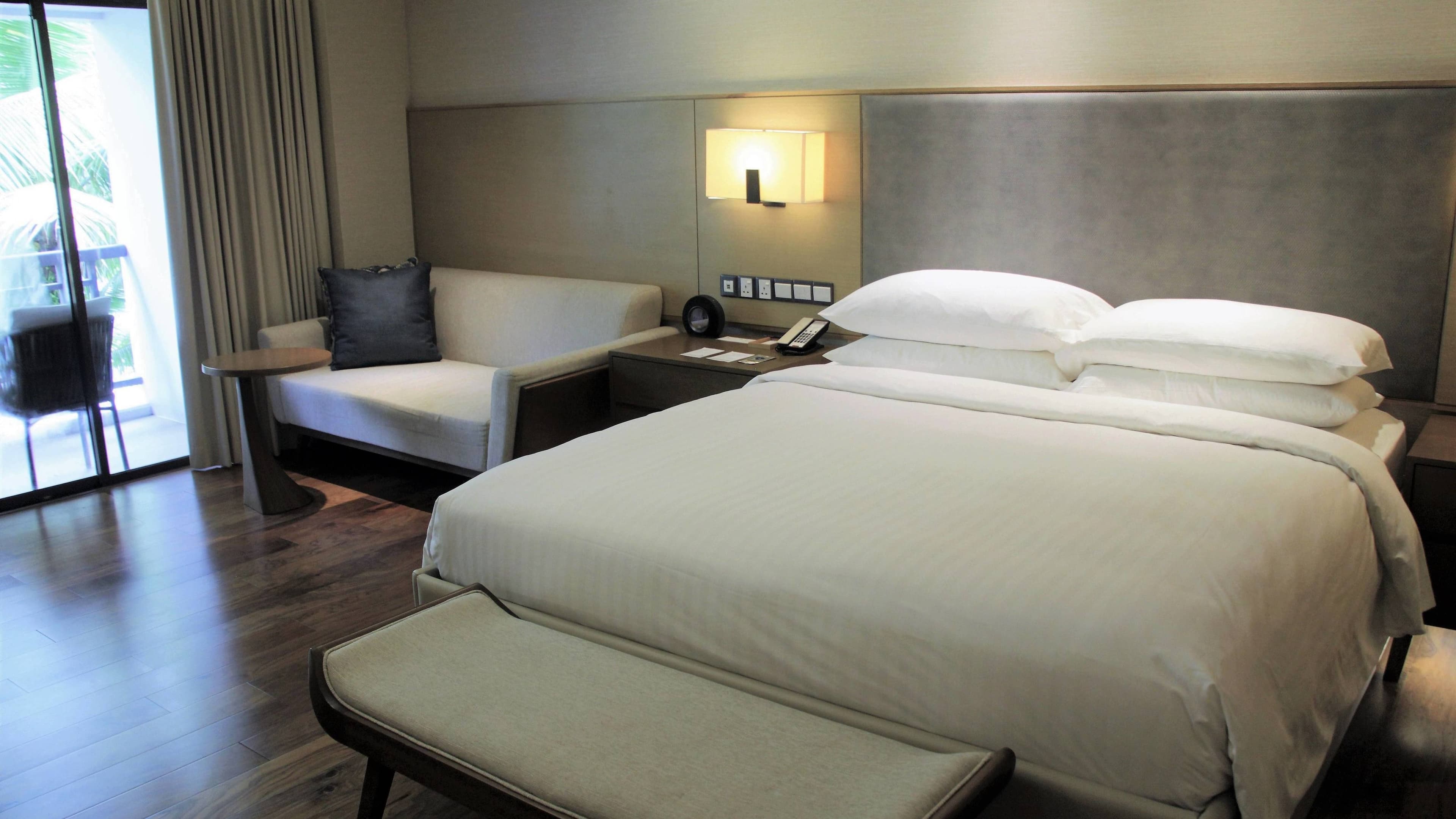 Premier Garden King Room - Image 1