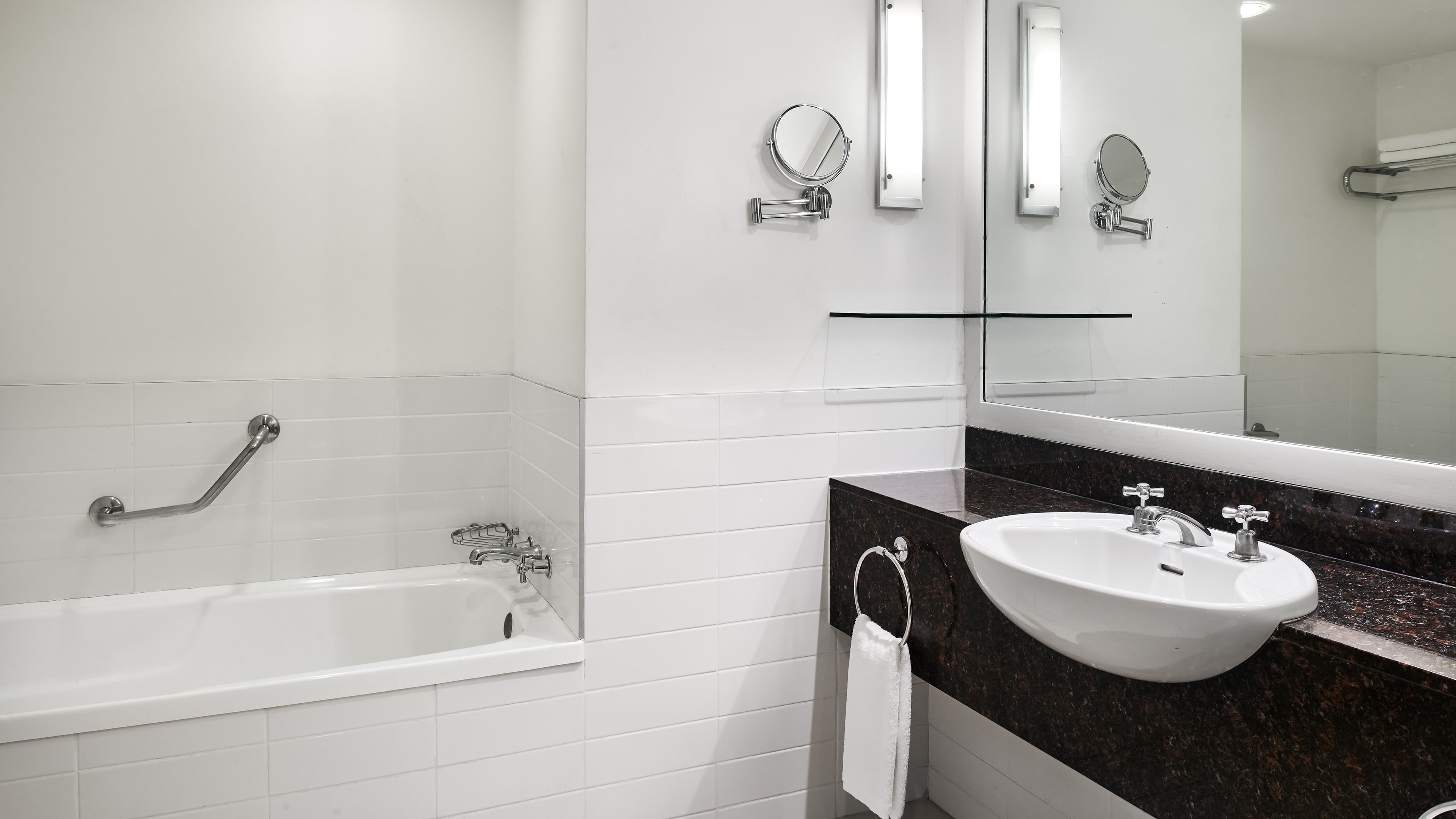 2 Bedroom Villa - Image 9