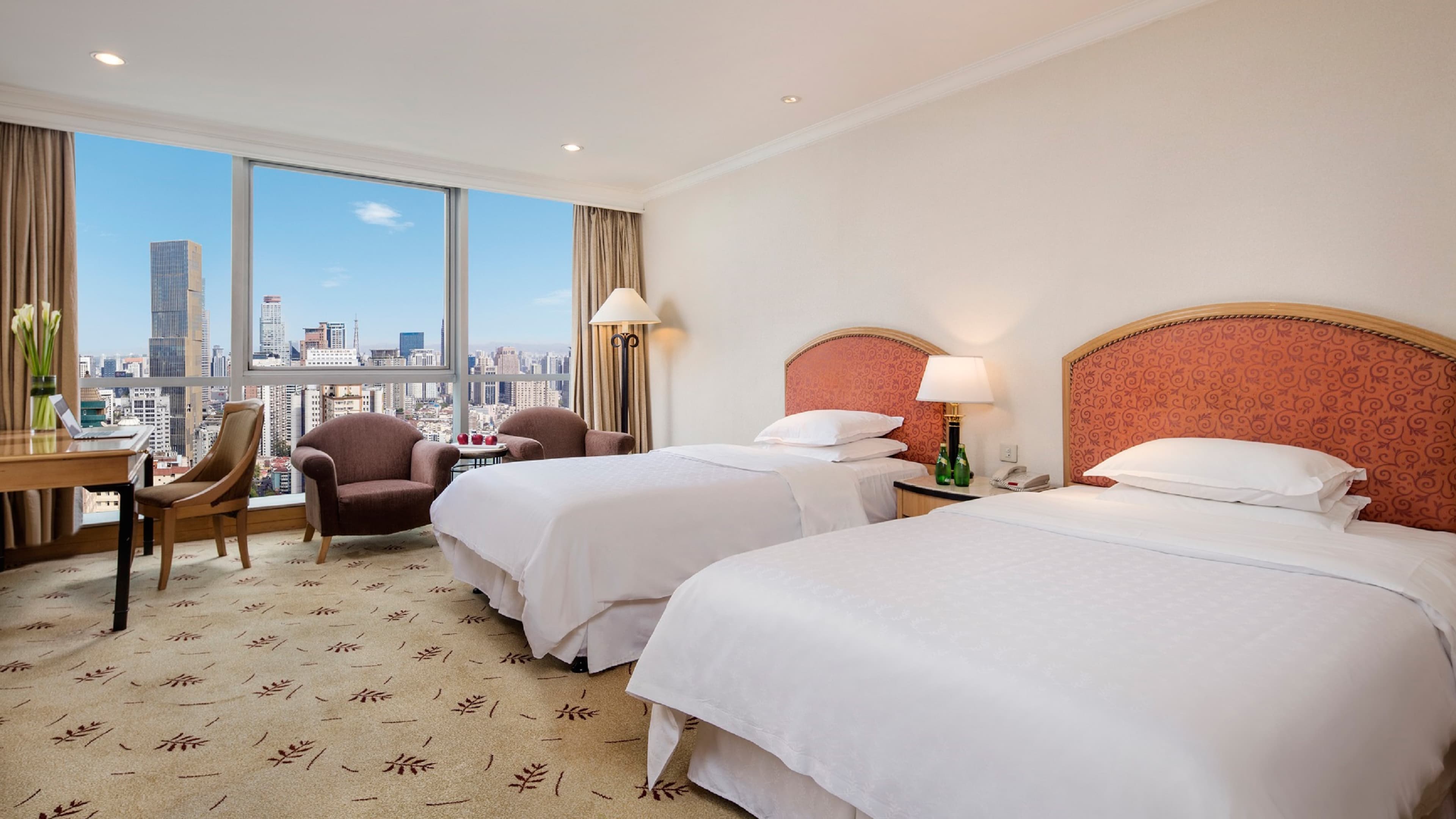 Sheraton Nanjing Kingsley Hotel & Towers - Image 4