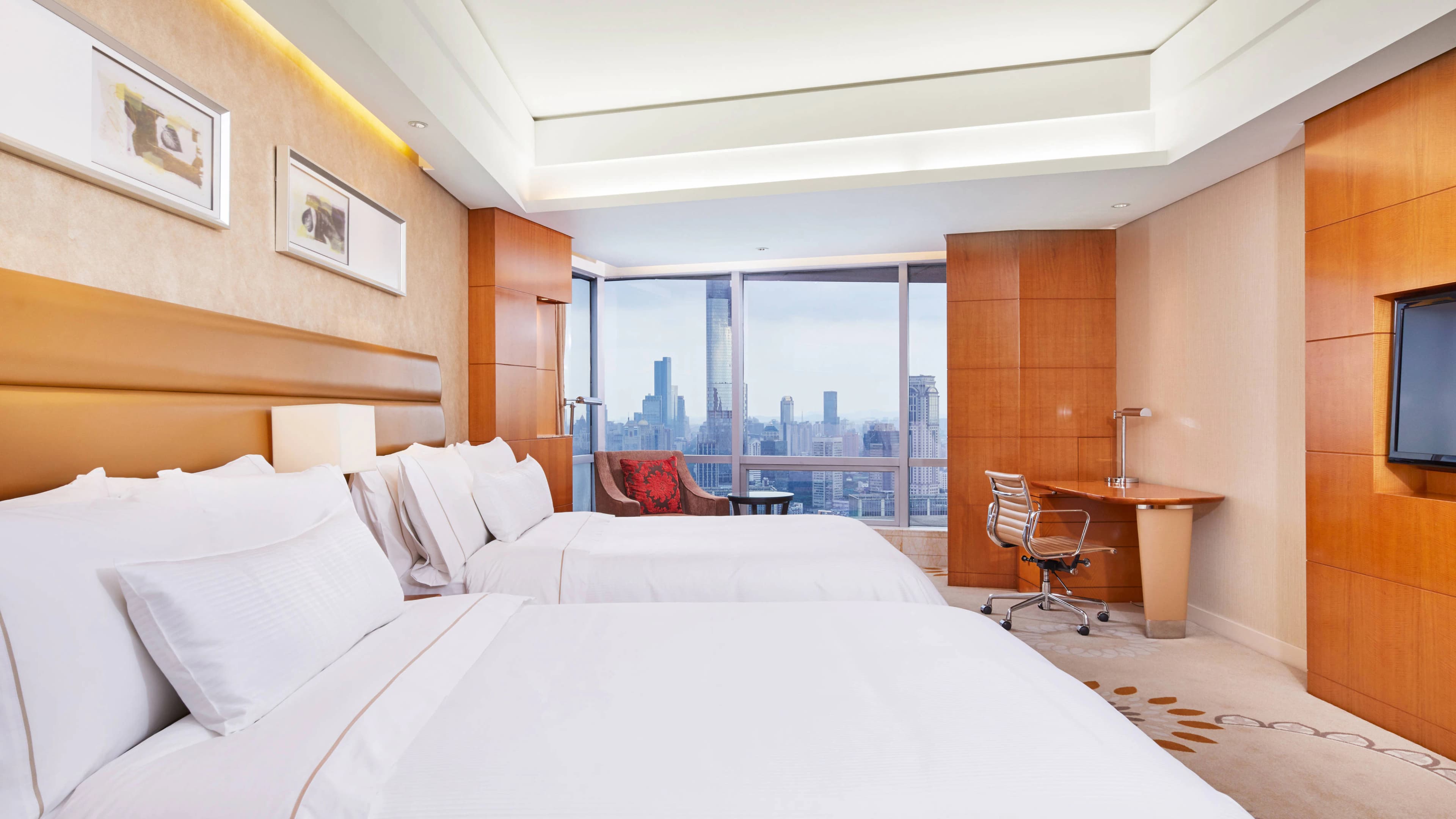 The Westin Nanjing Xuanwu Lake - Image 2