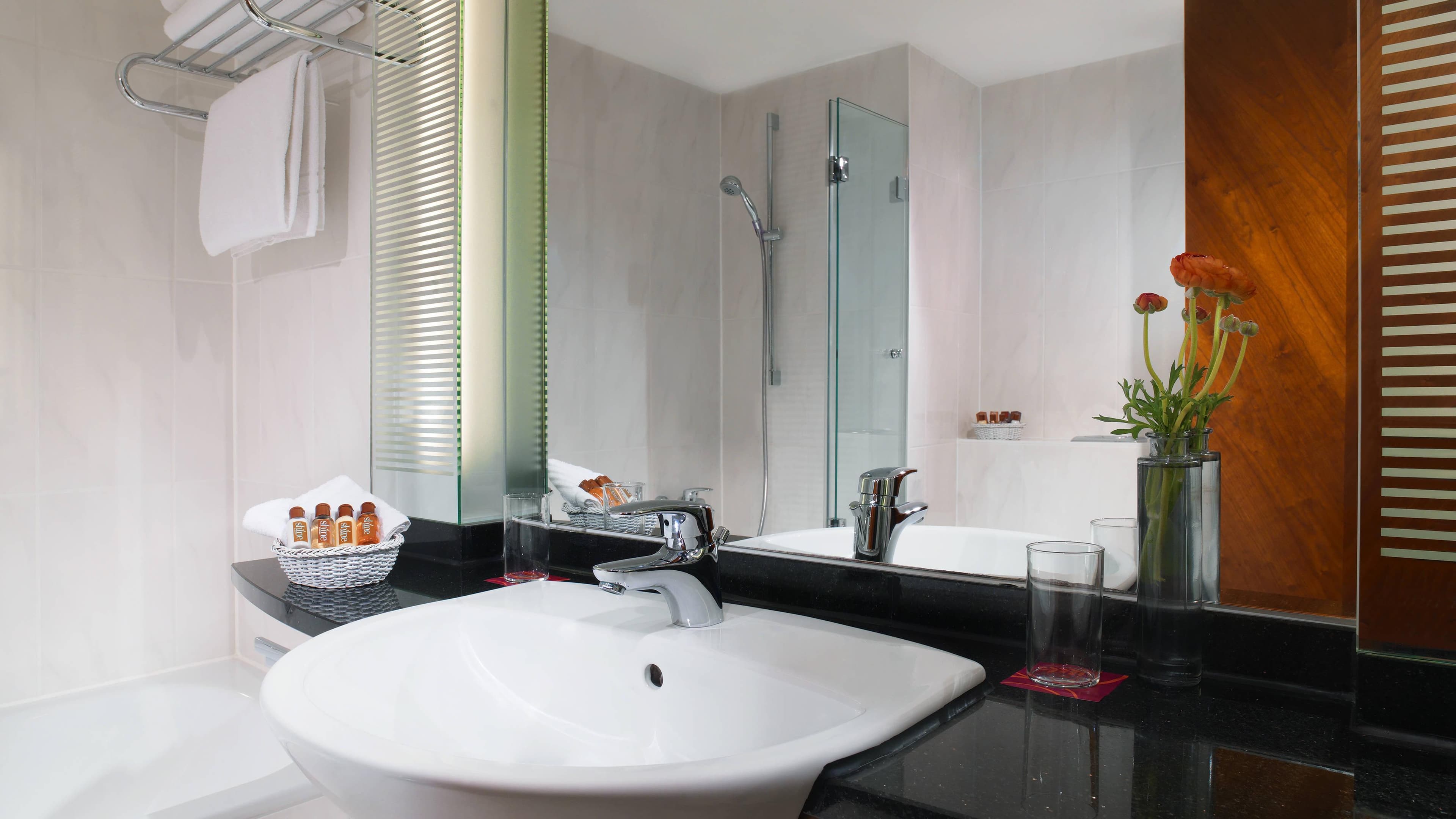 Superior Room - Image 3