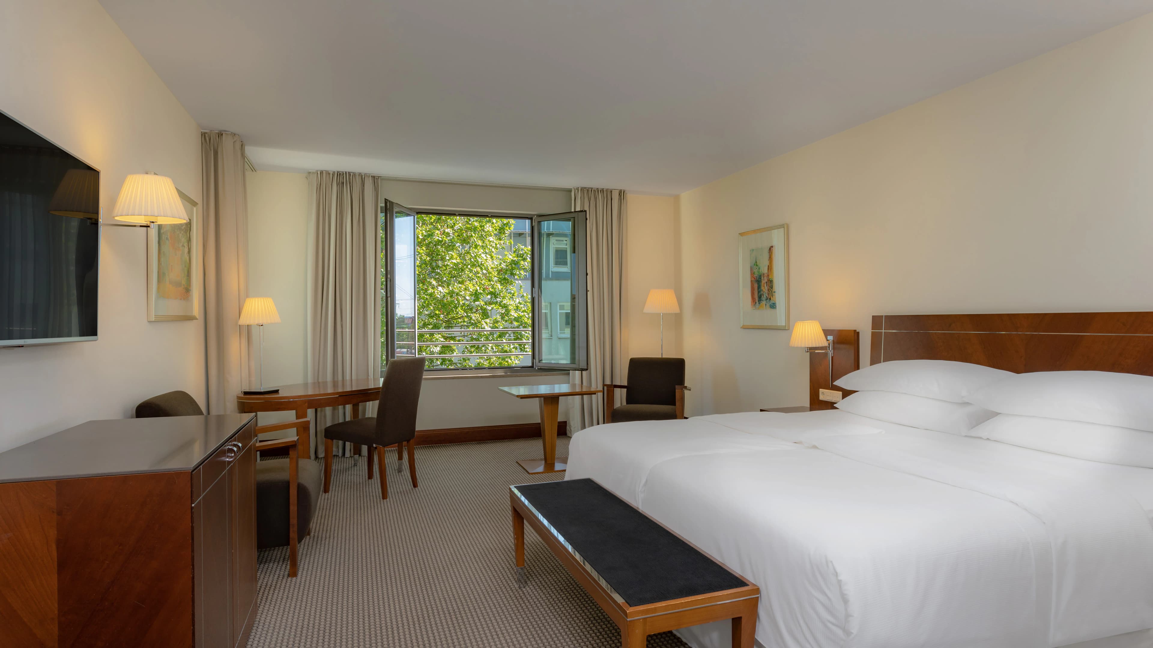 Superior Room - Image 1