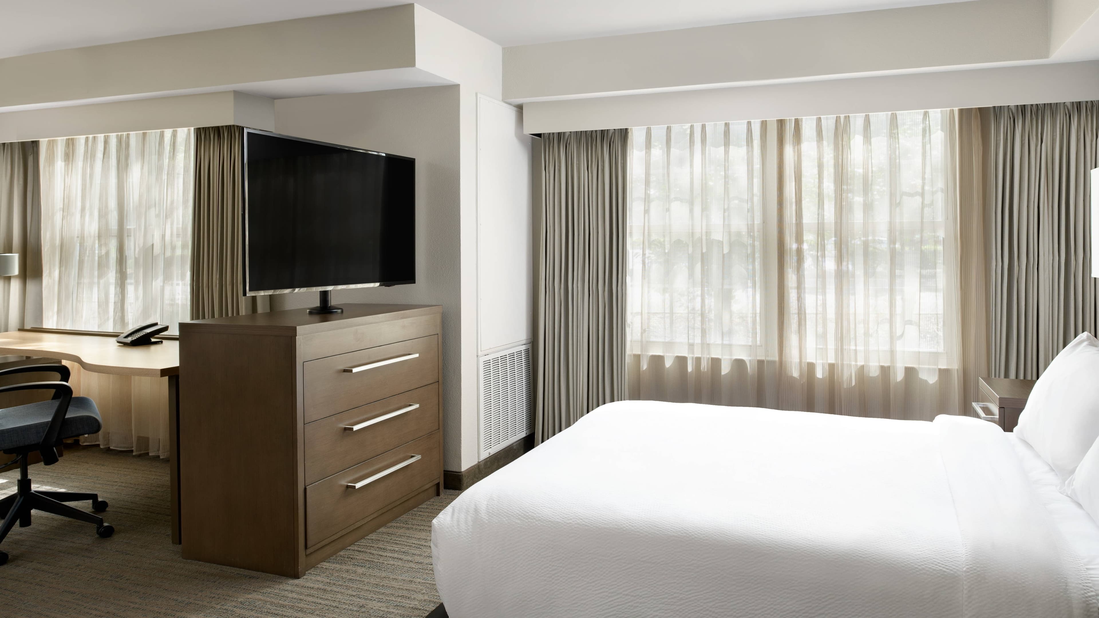 King Studio Suite - Image 5