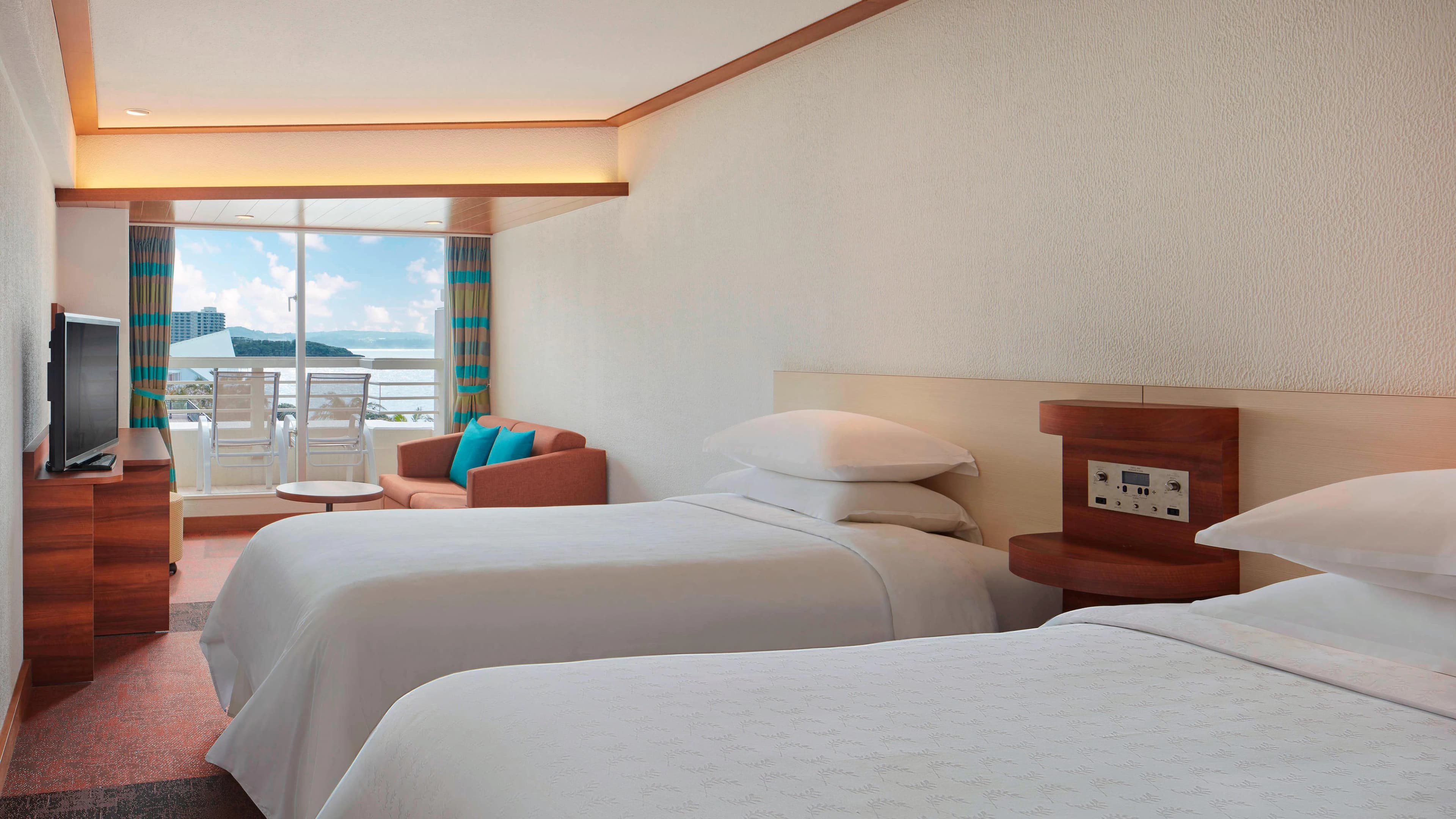 Sheraton Okinawa Sunmarina Resort - Image 5