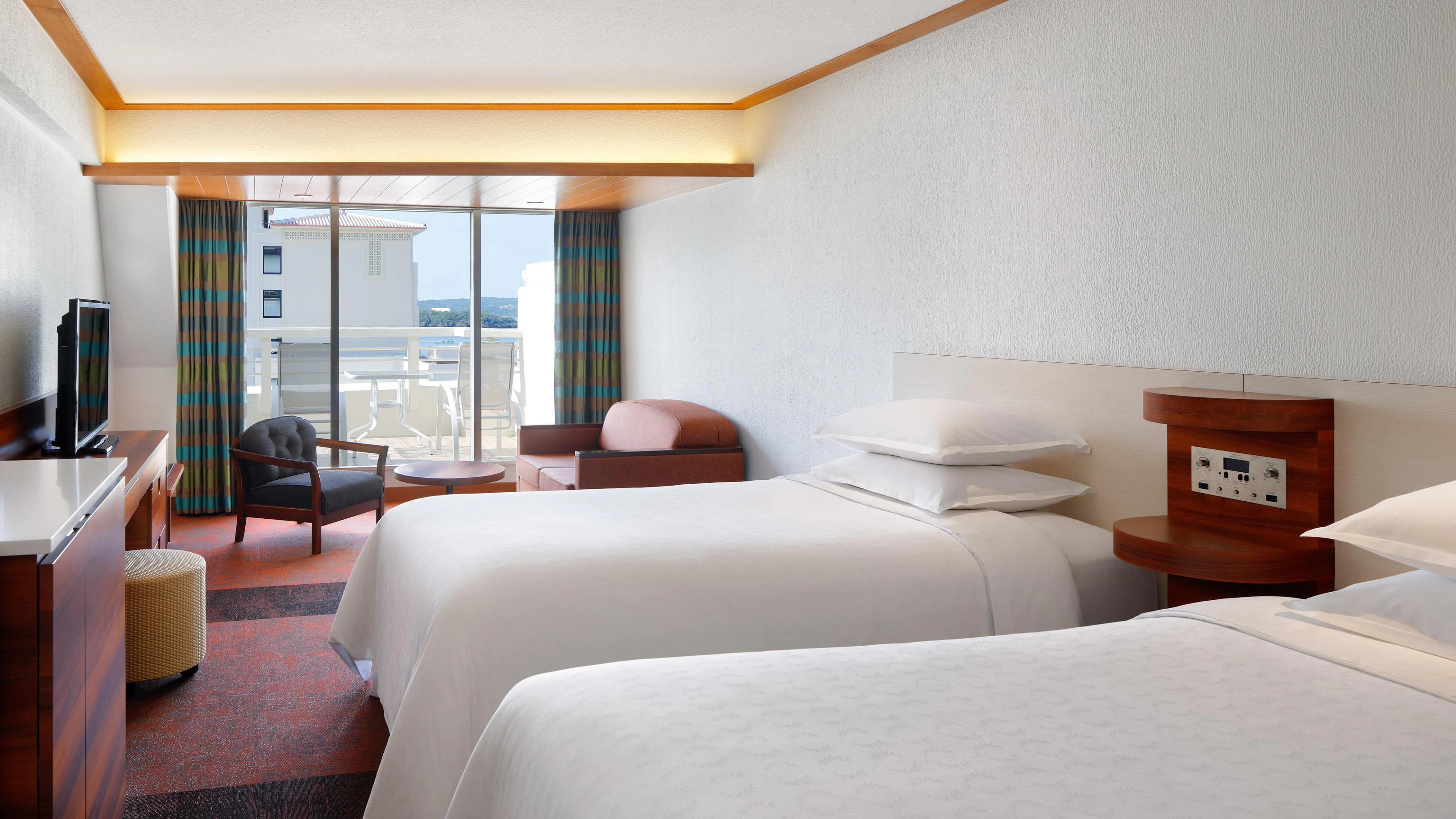 Sheraton Okinawa Sunmarina Resort - Image 2
