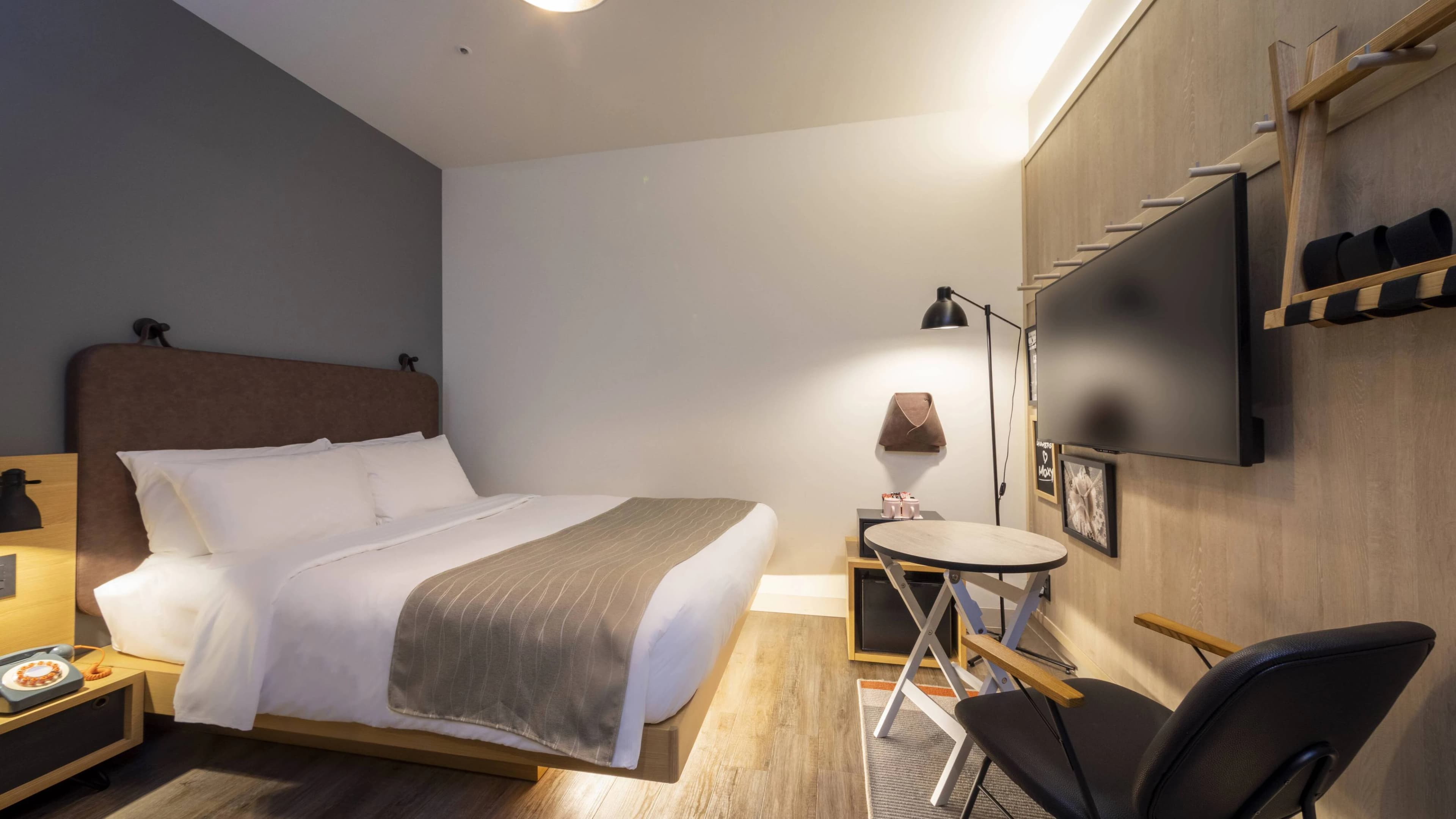 Moxy Osaka Honmachi - Image 2