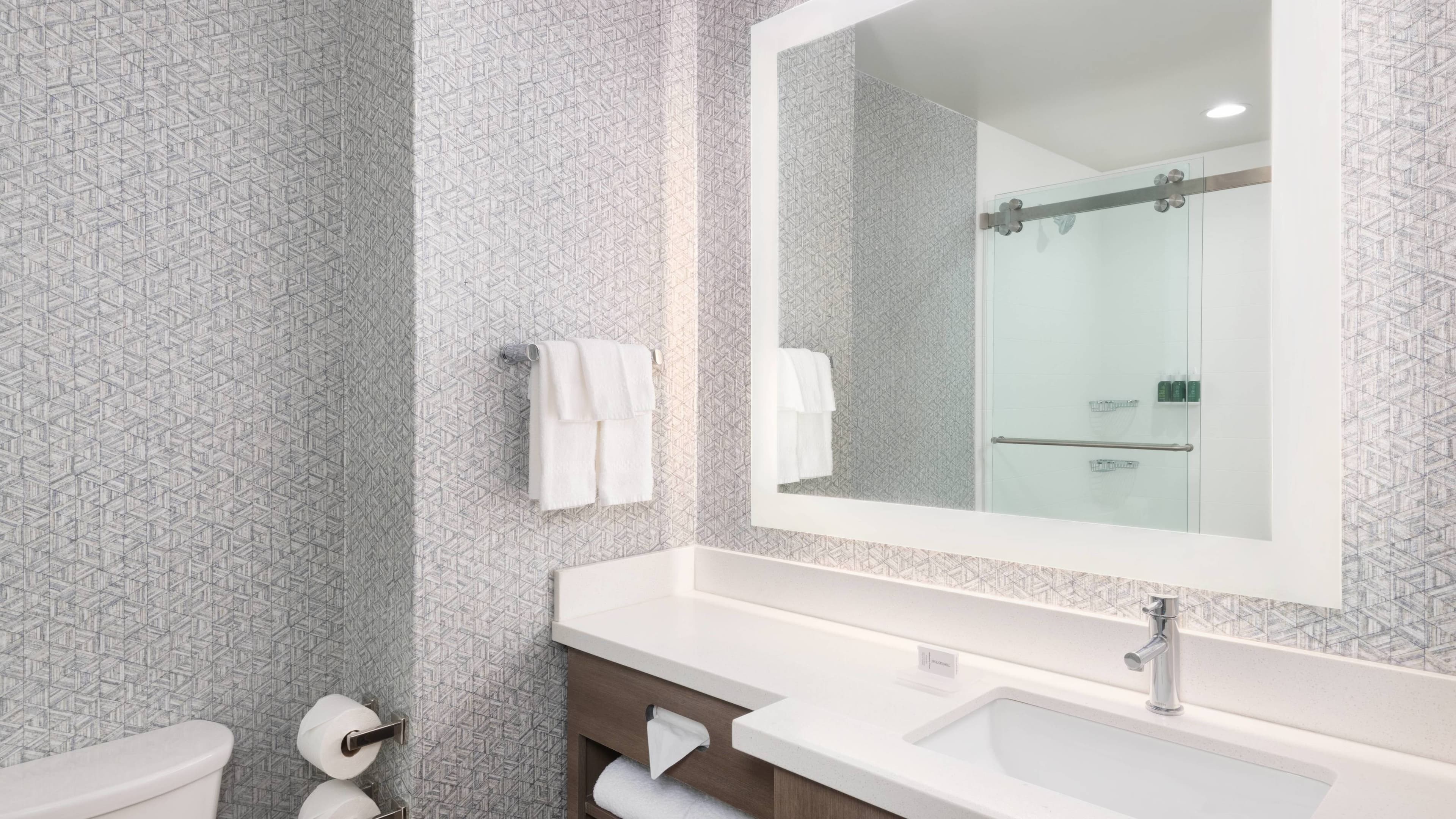 King Suite - Image 4