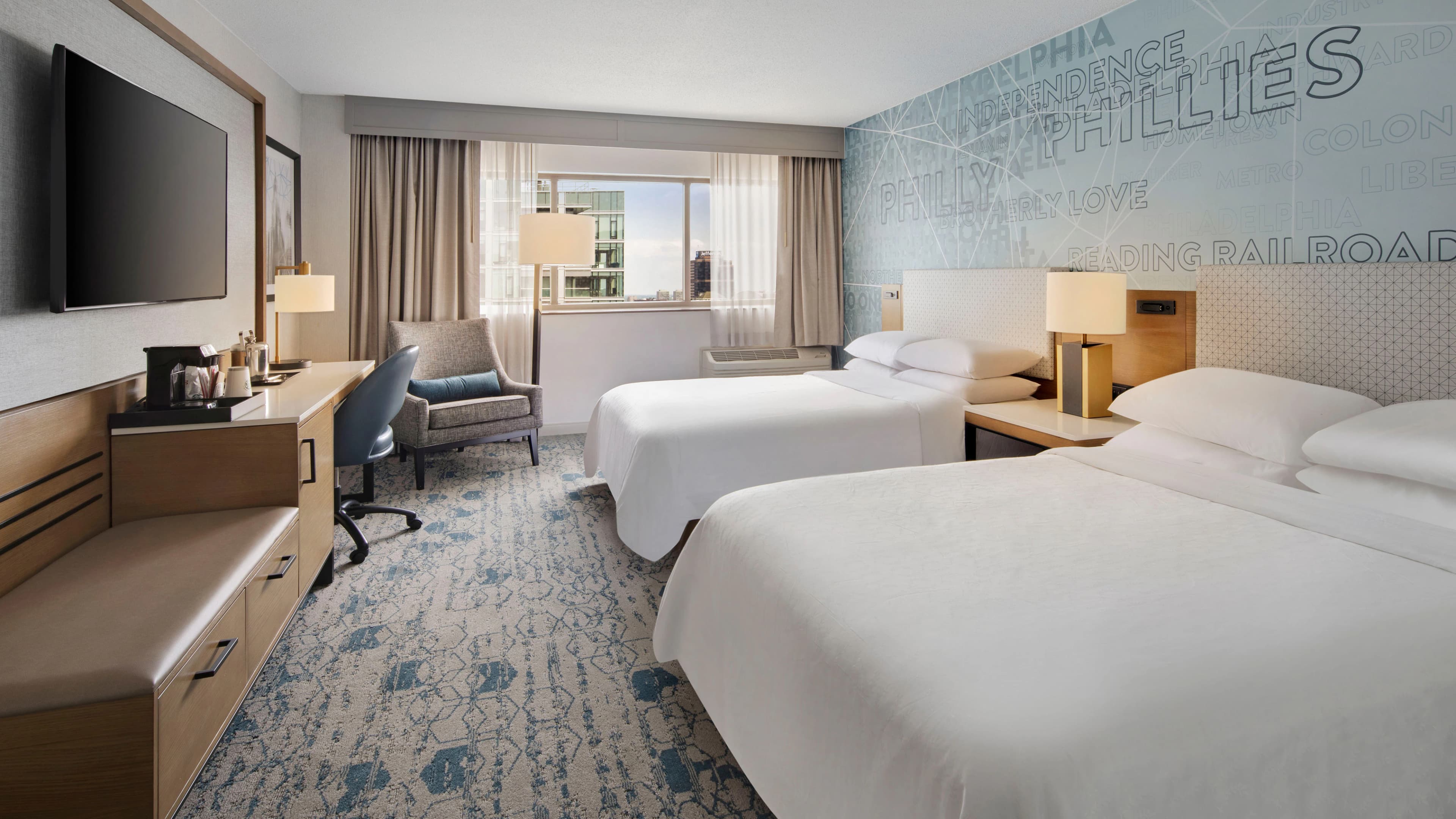 Sheraton Philadelphia Downtown - Image 2