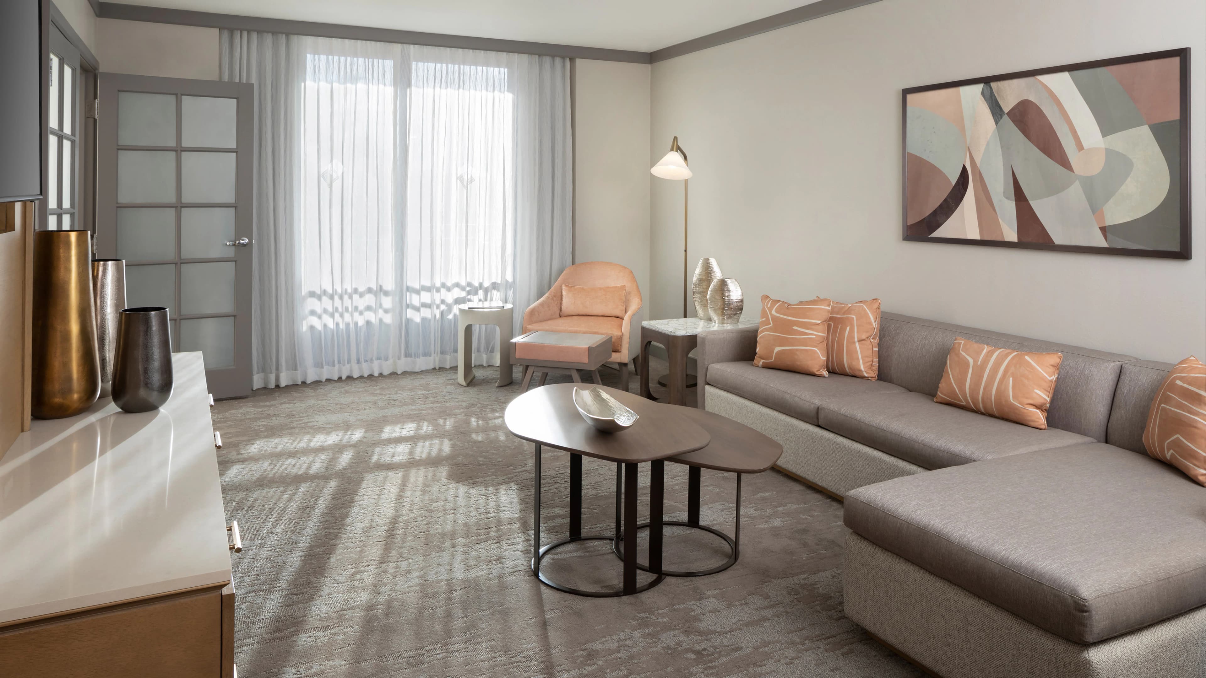 1 Bedroom Suite - Image 1