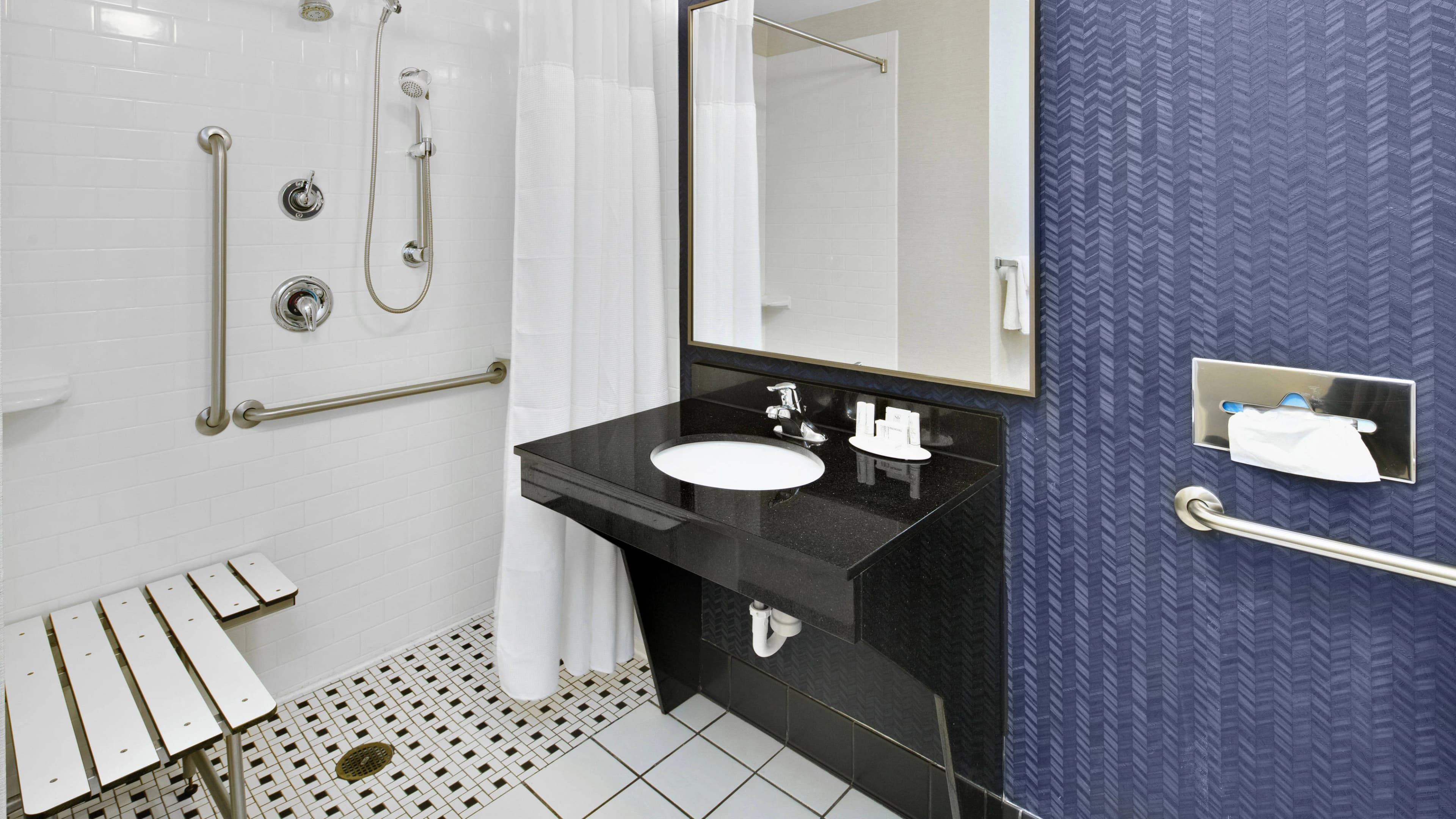 Fairfield Inn & Suites Marietta - Image 3