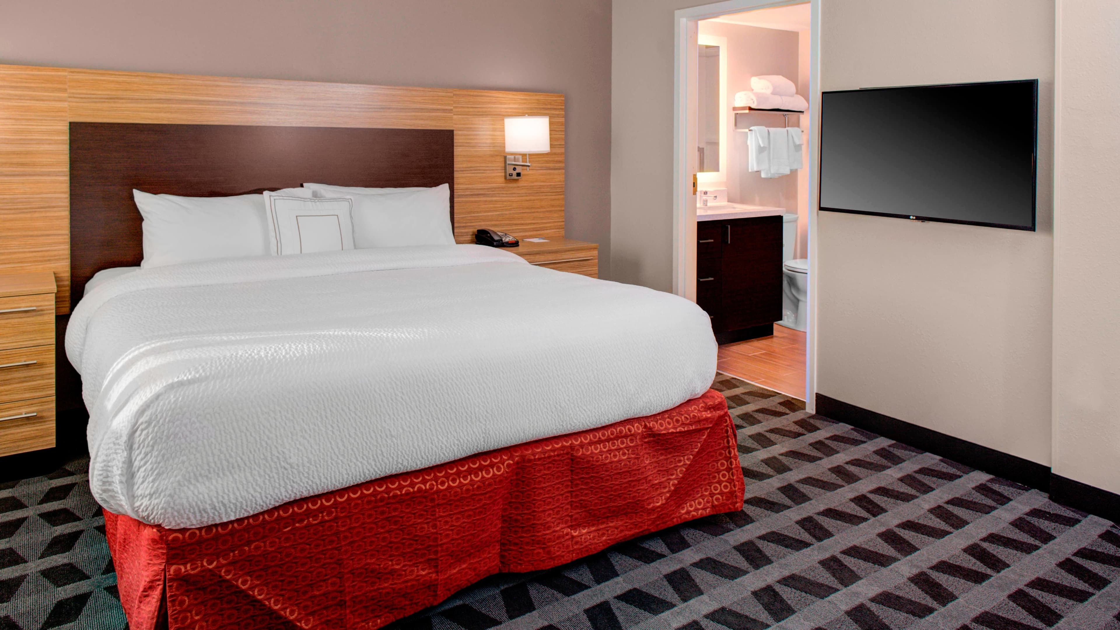 Larger Studio - Image 1