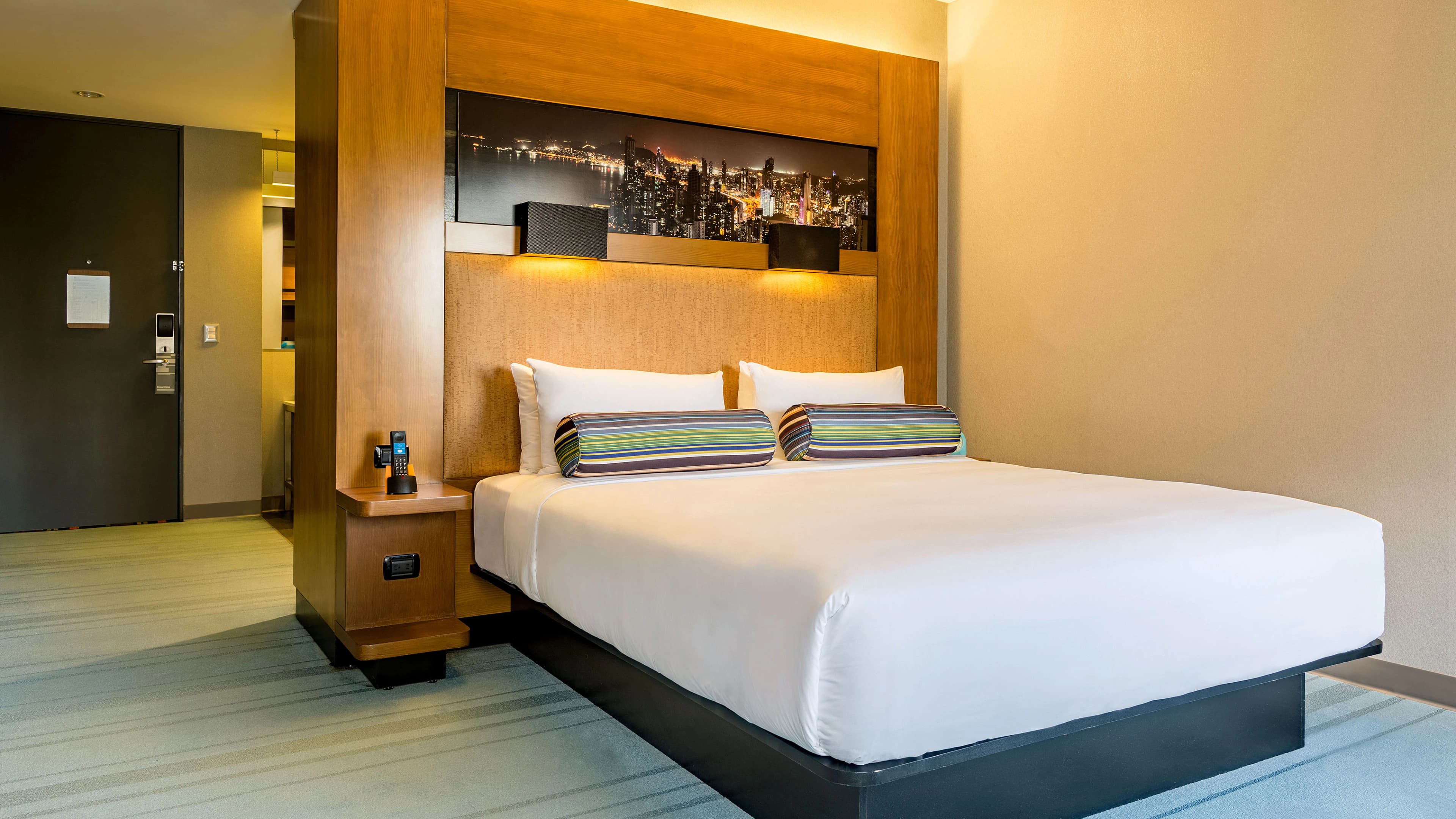 Aloft Panama - Image 3