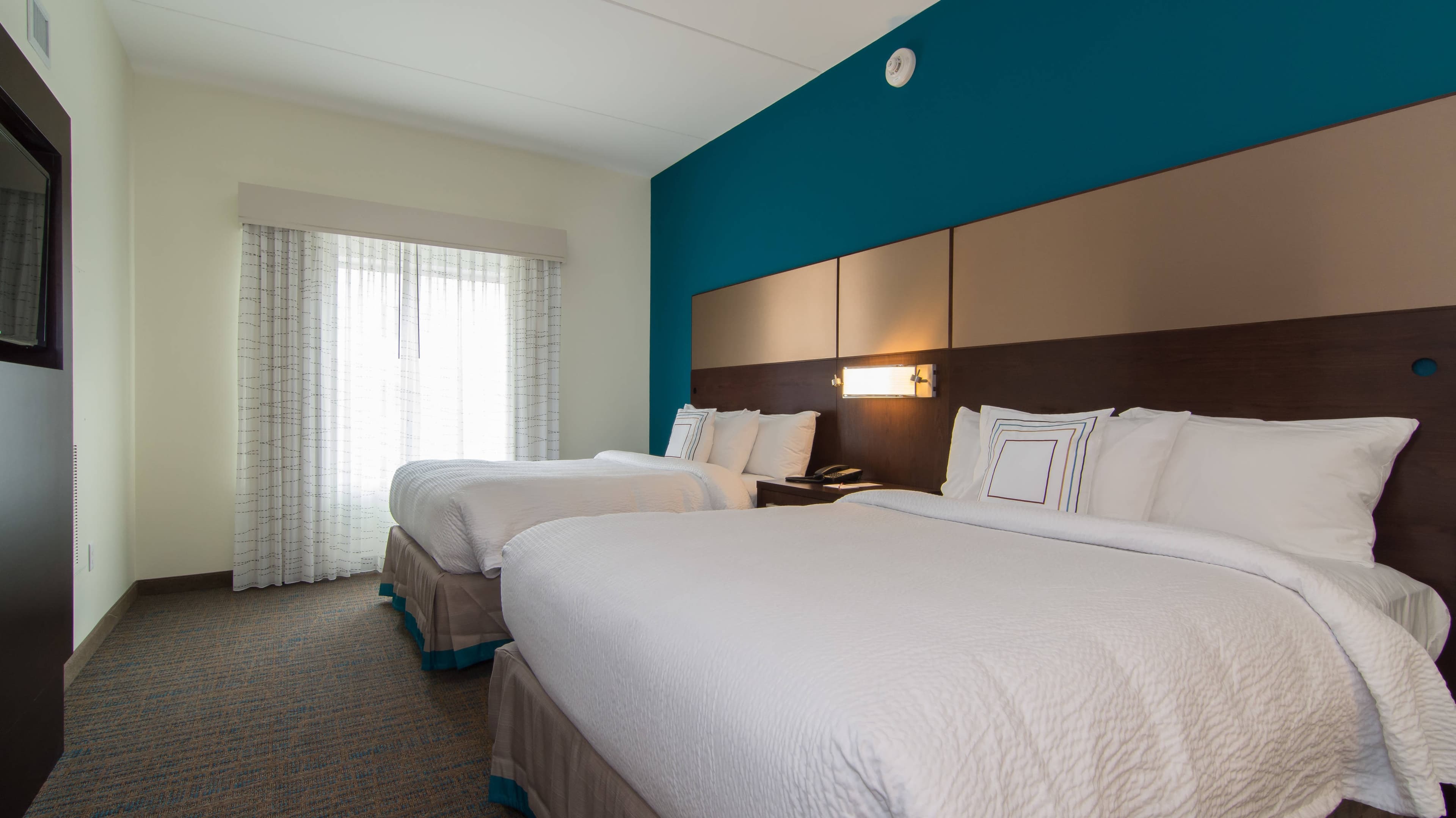 1 Bedroom Suite - Image 3