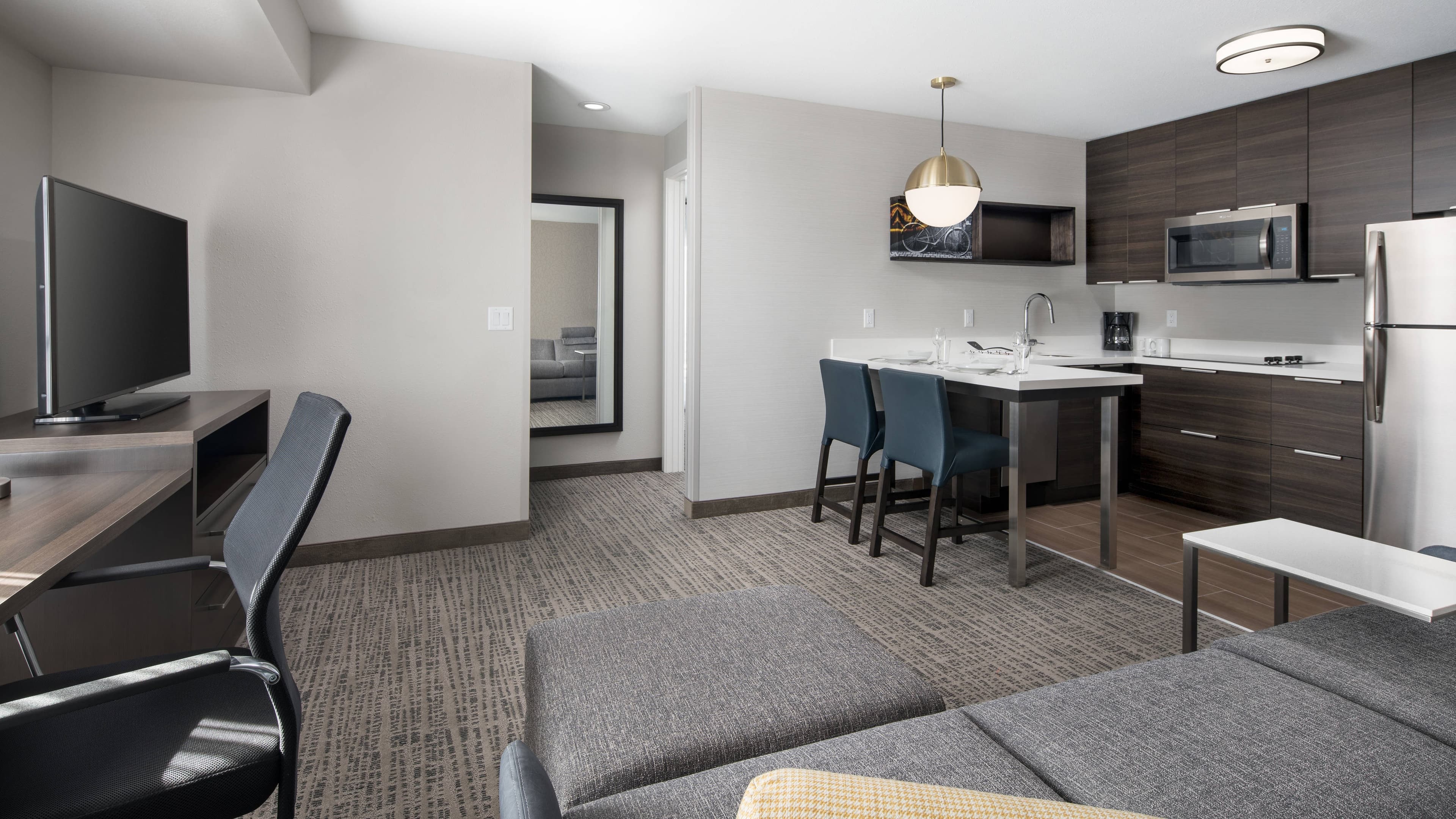 1 Bedroom Suite - Image 16