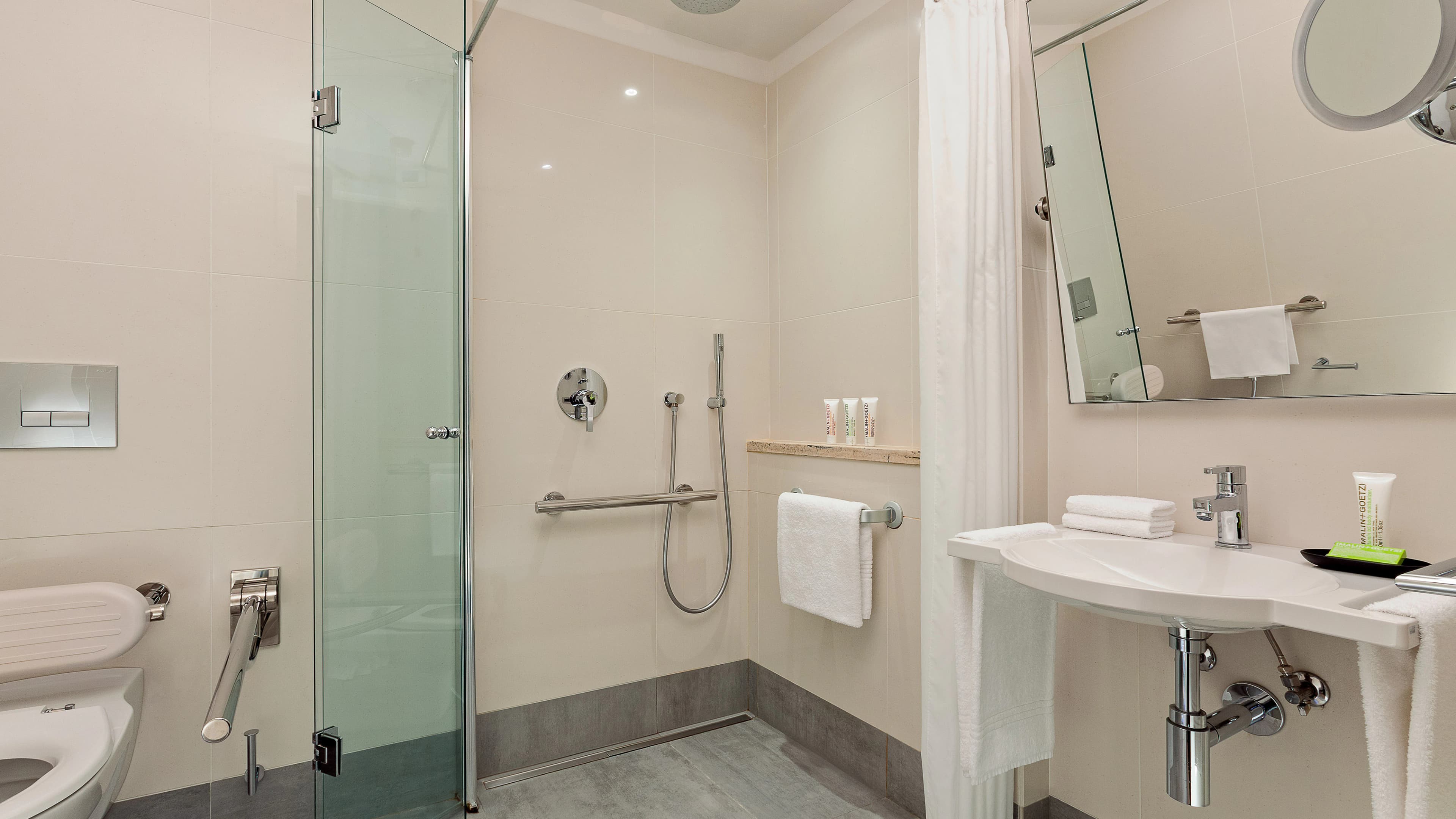 Superior Guest Room - Image 5