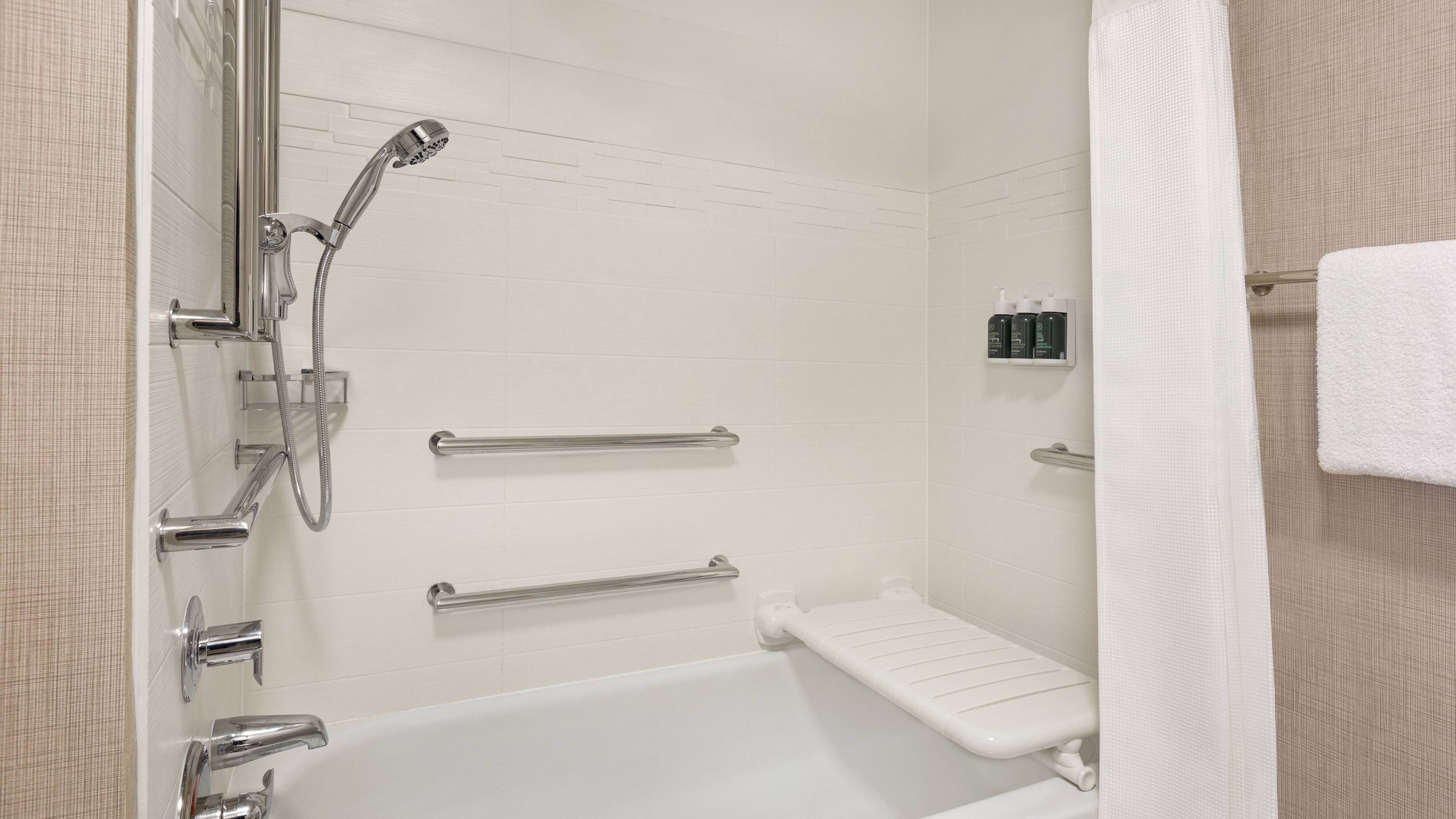 1 Bedroom Suite - Image 5