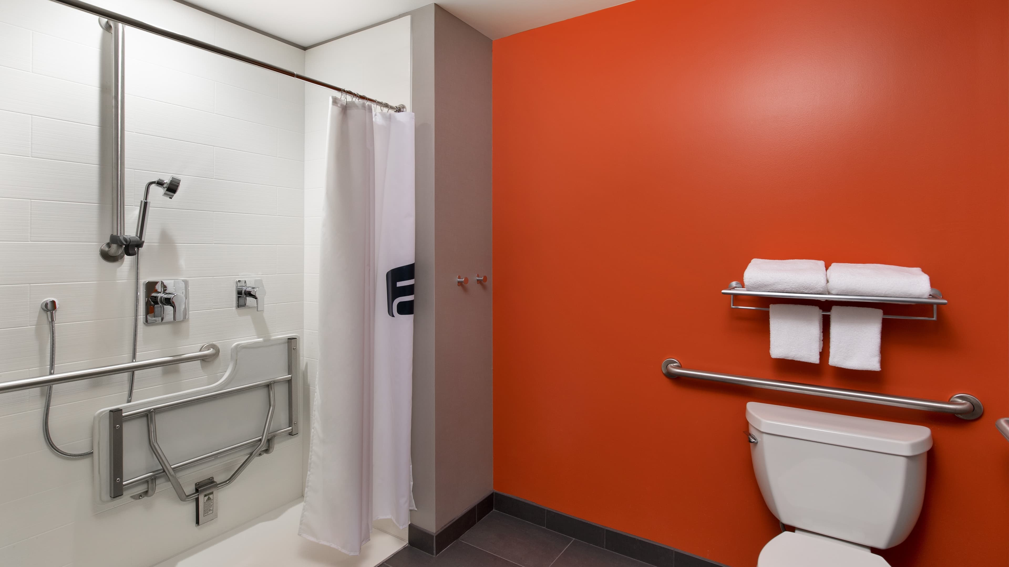 Aloft - Image 3
