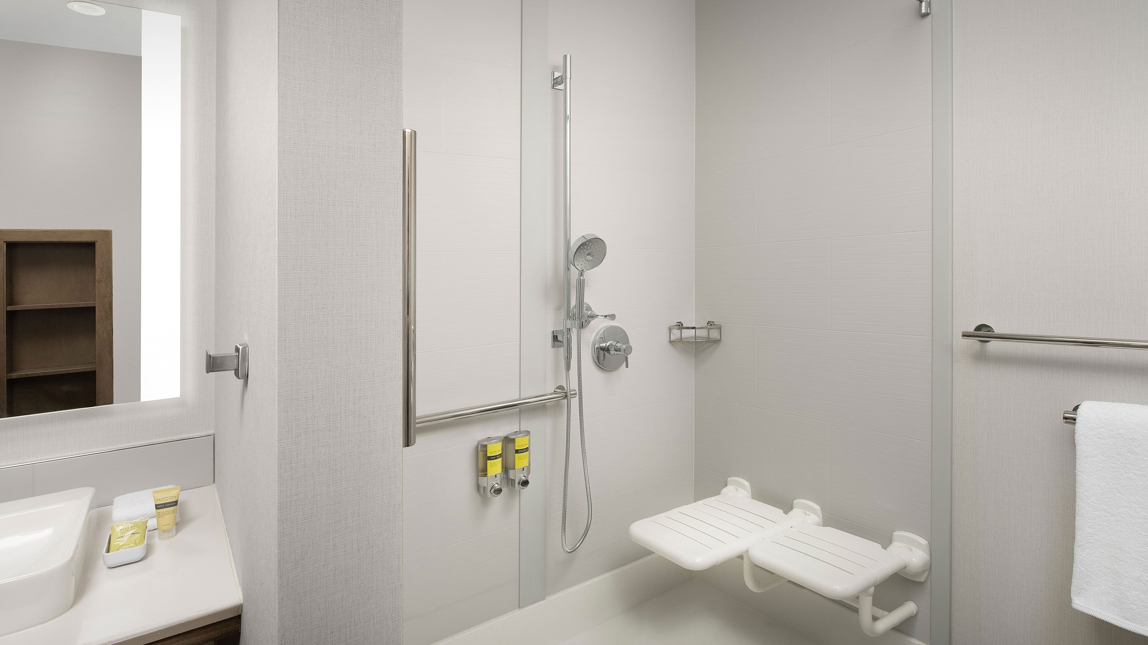 Element Seattle Sea-Tac Airport - Image 5