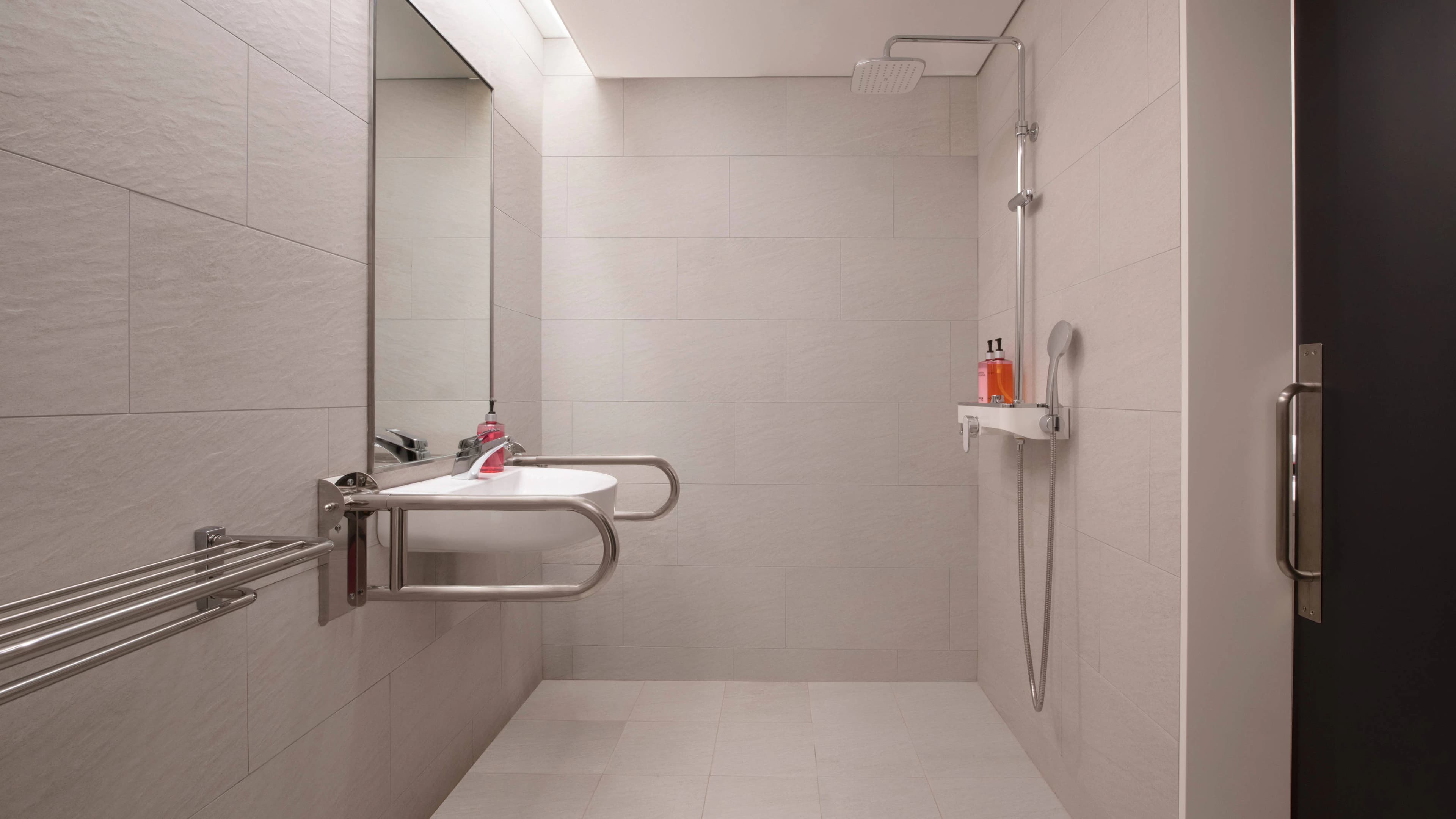 Moxy Seoul Insadong - Image 4